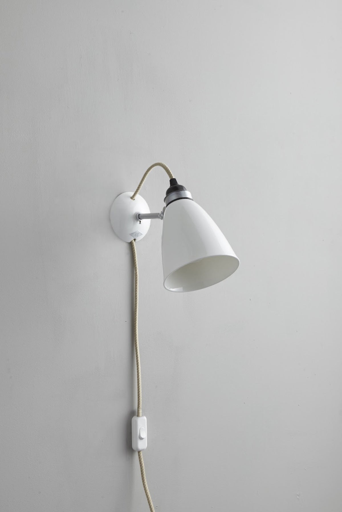 Applique Hector Medium Dome PIC