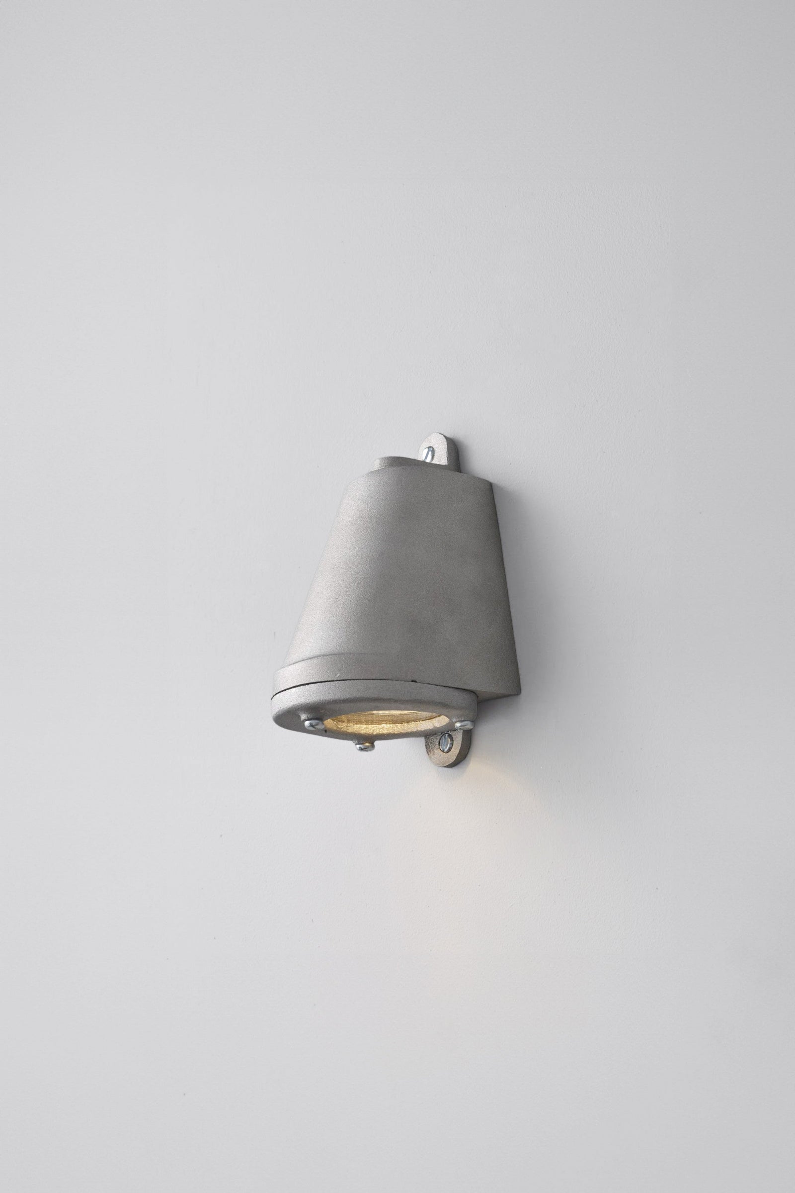 Variant Image for Aluminium Brut Anodisé