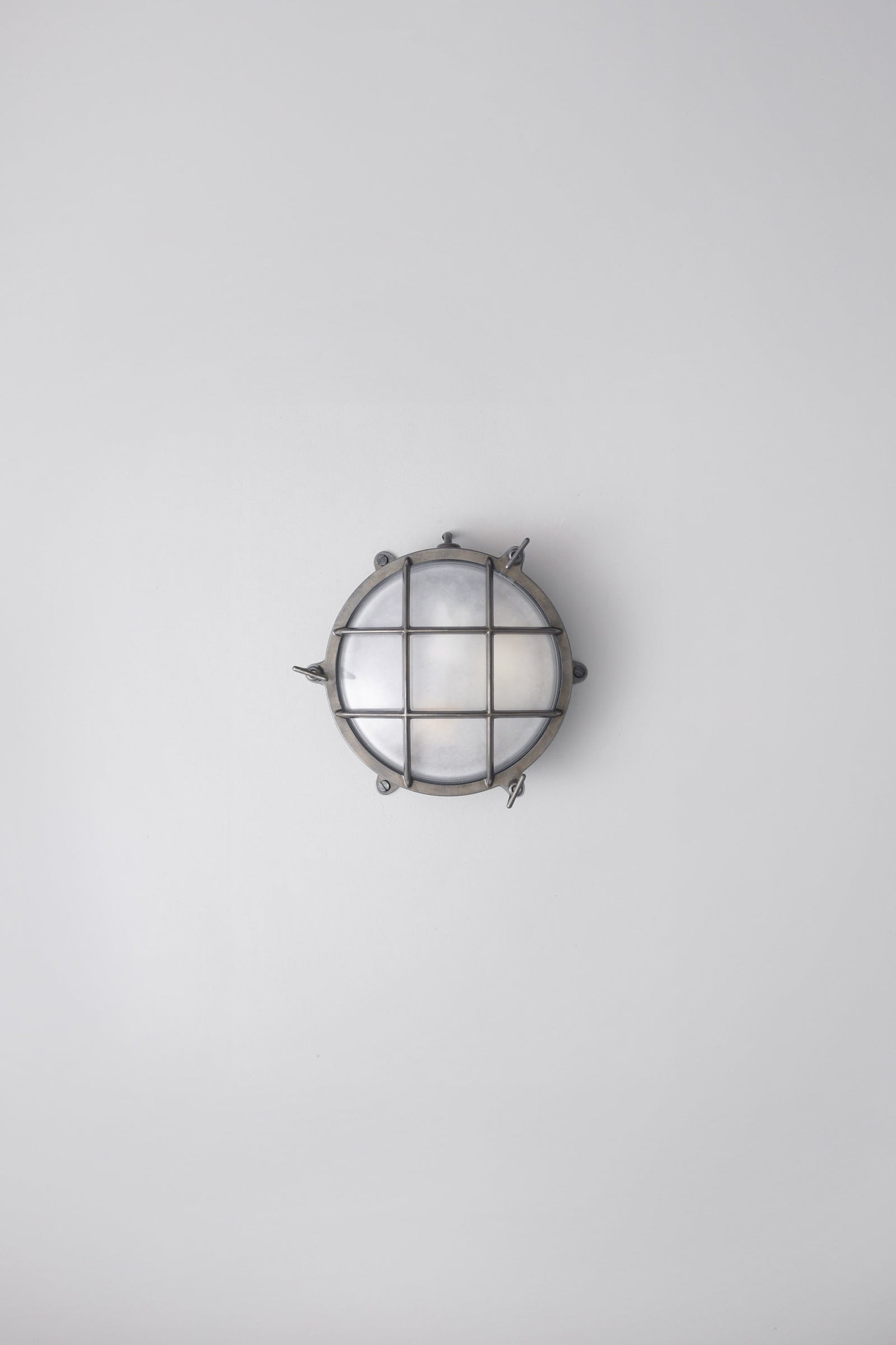 Variant Image for Laiton Vieilli / Dépoli