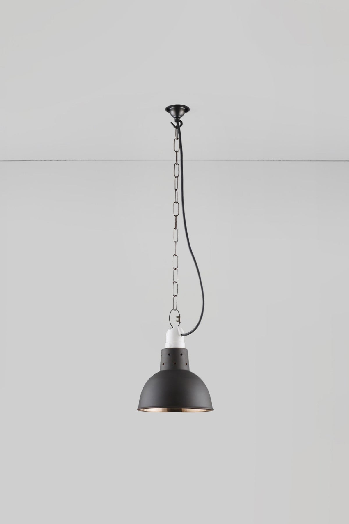 Spun Reflector Pendelleuchte Groß mit Kettenhängung
