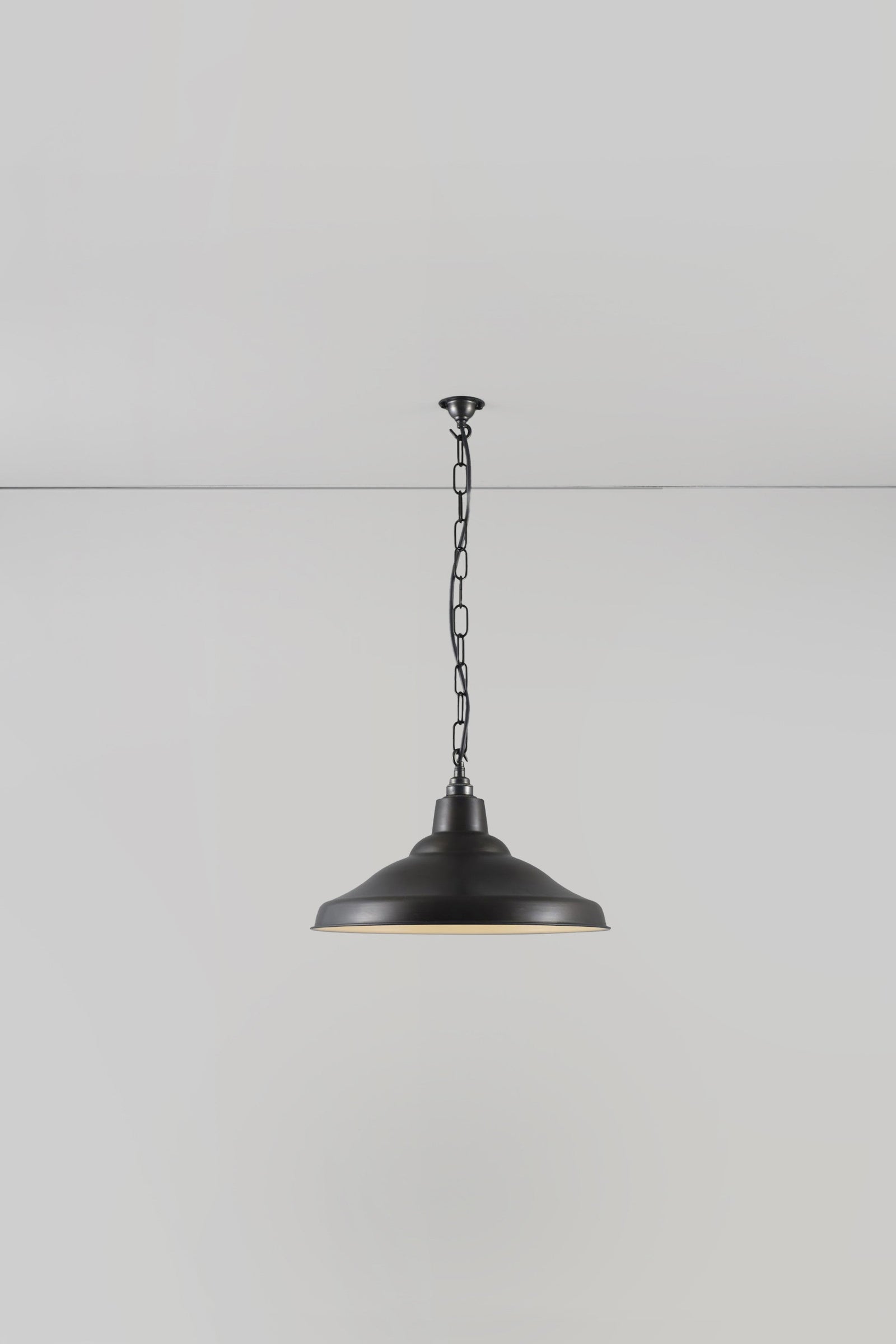 Variant Image for Cuivre Vieilli / Blanc
