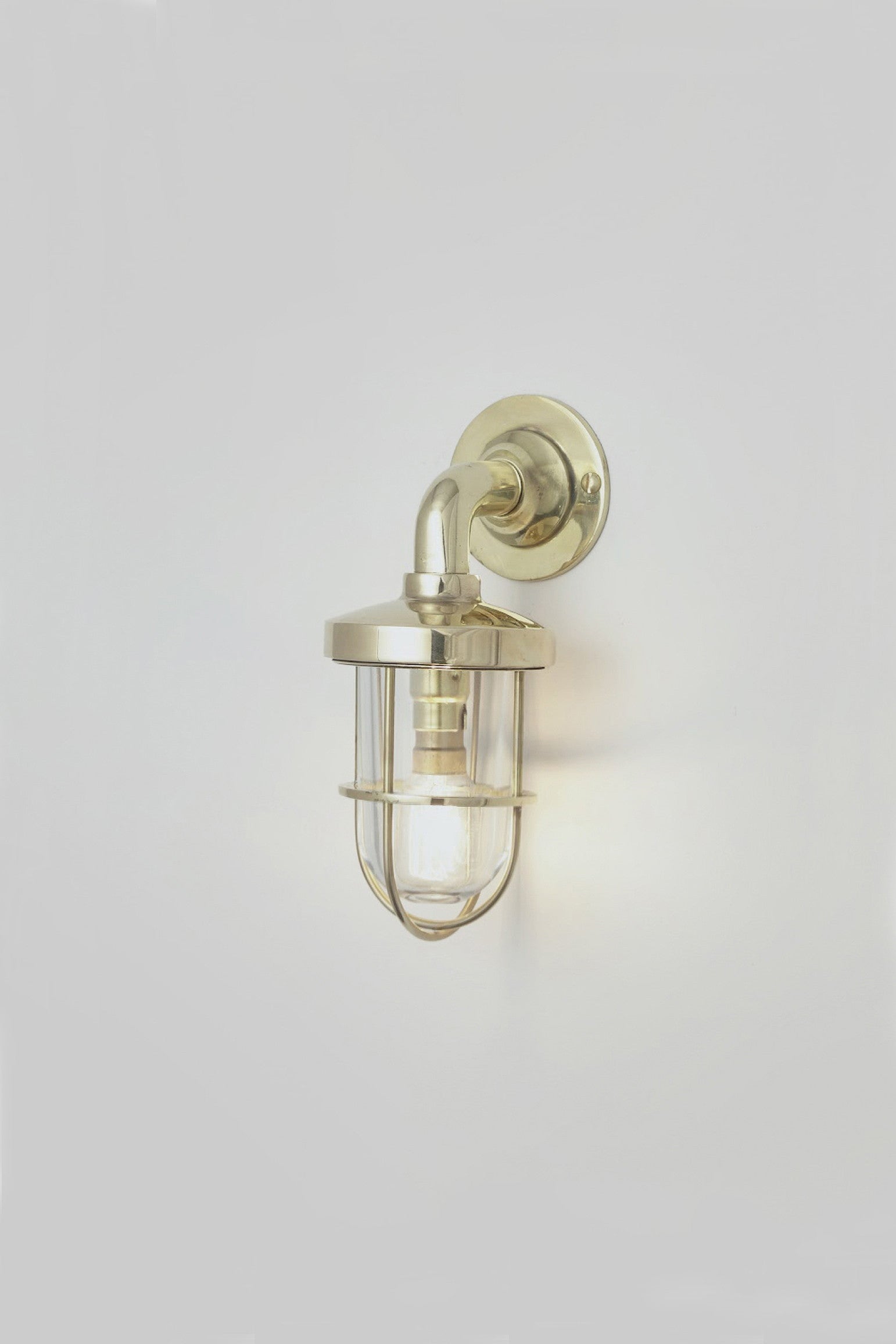 Variant Image for Laiton Poli / Transparent