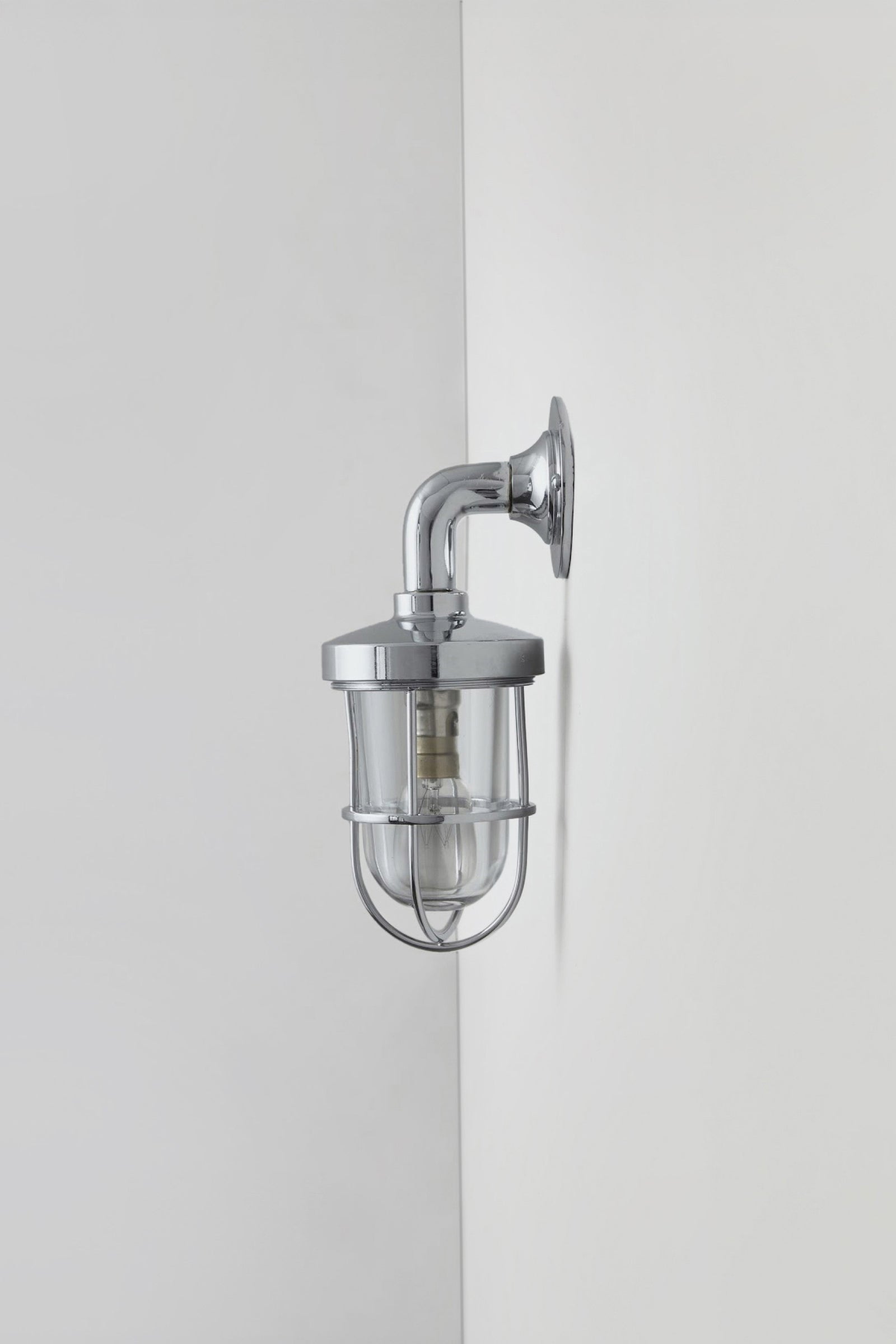 Variant Image for Chrome / Transparent