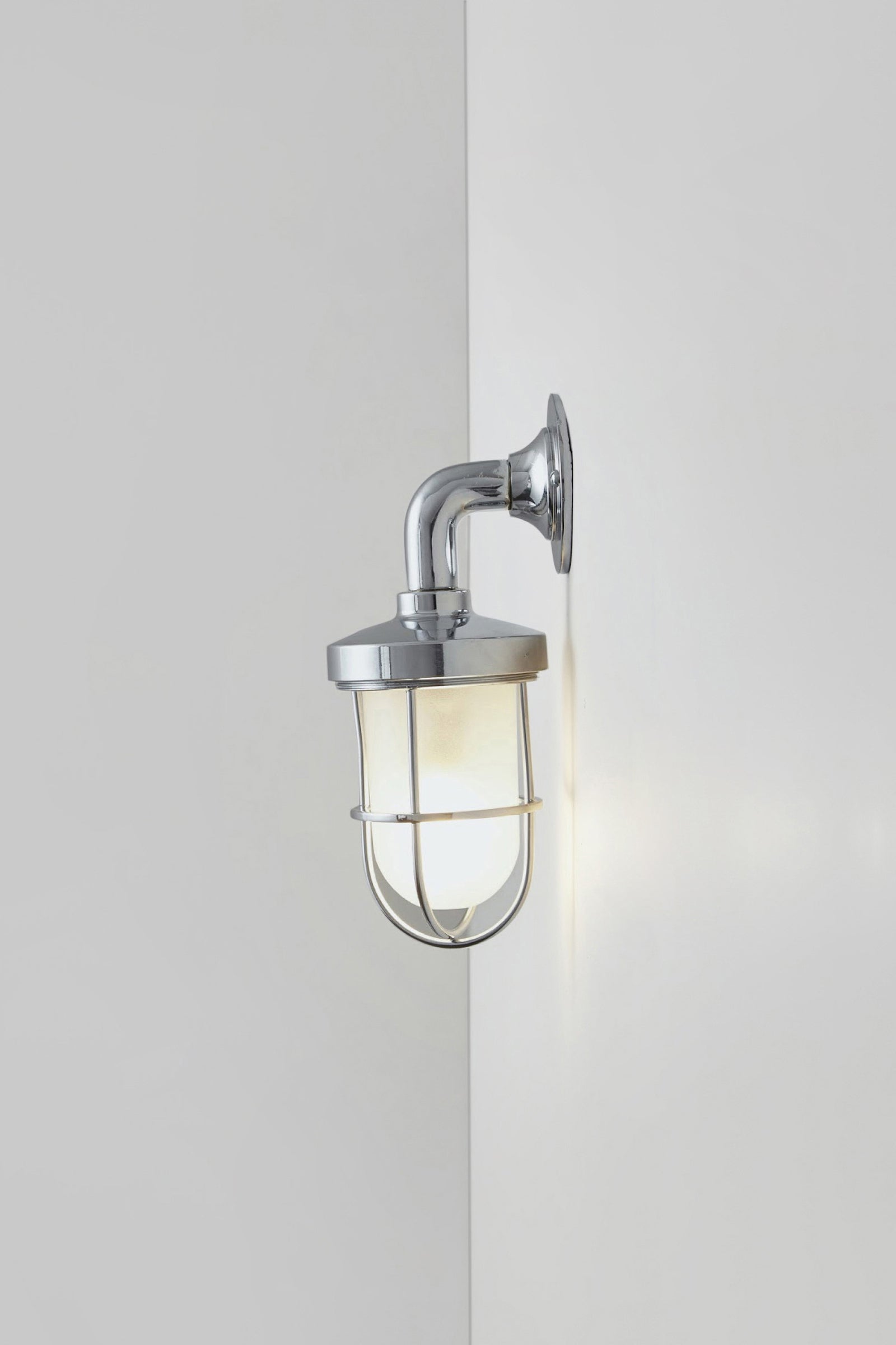 Variant Image for Chrome / Dépoli