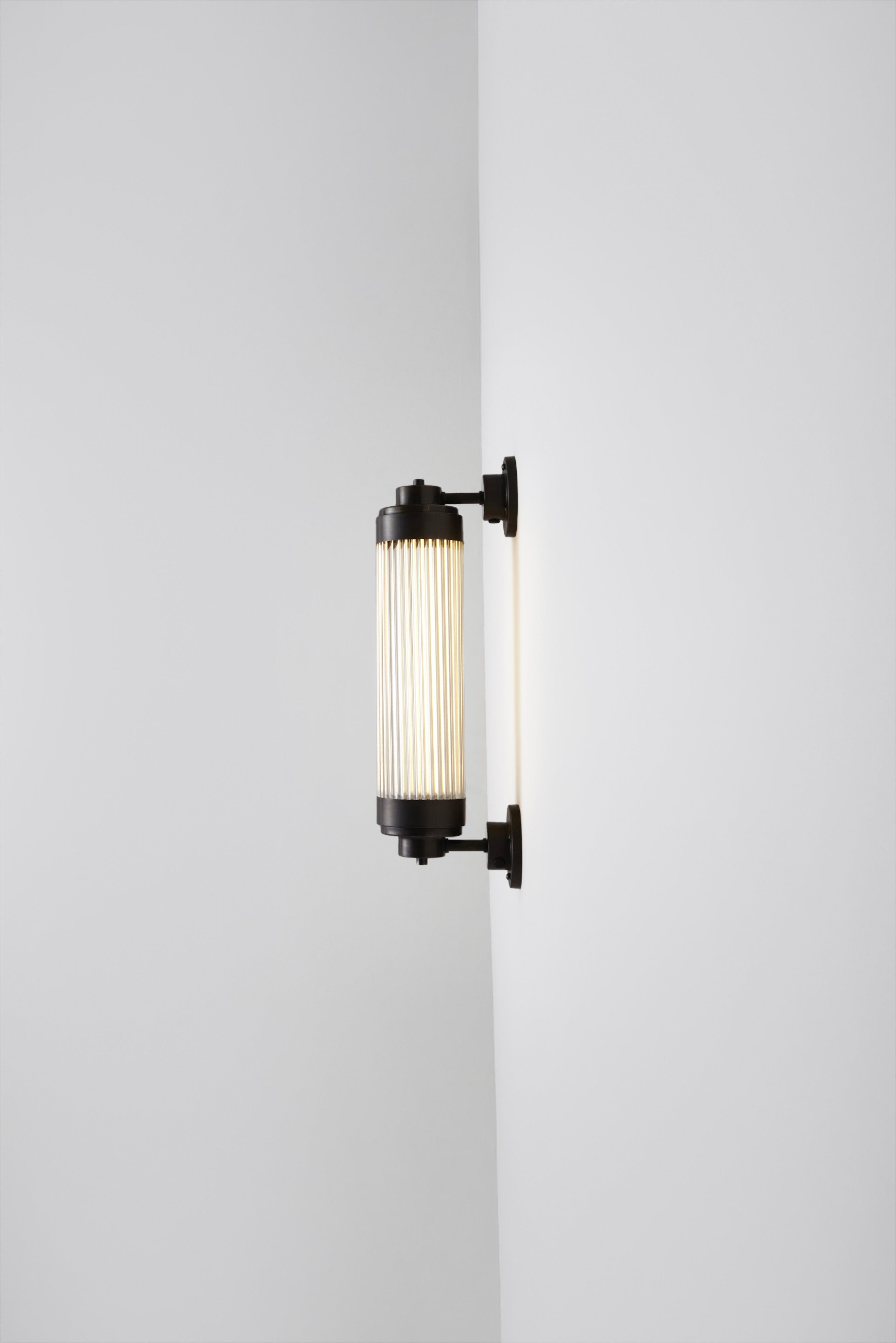 Pillar Offset 7216 LED Wandleuchte