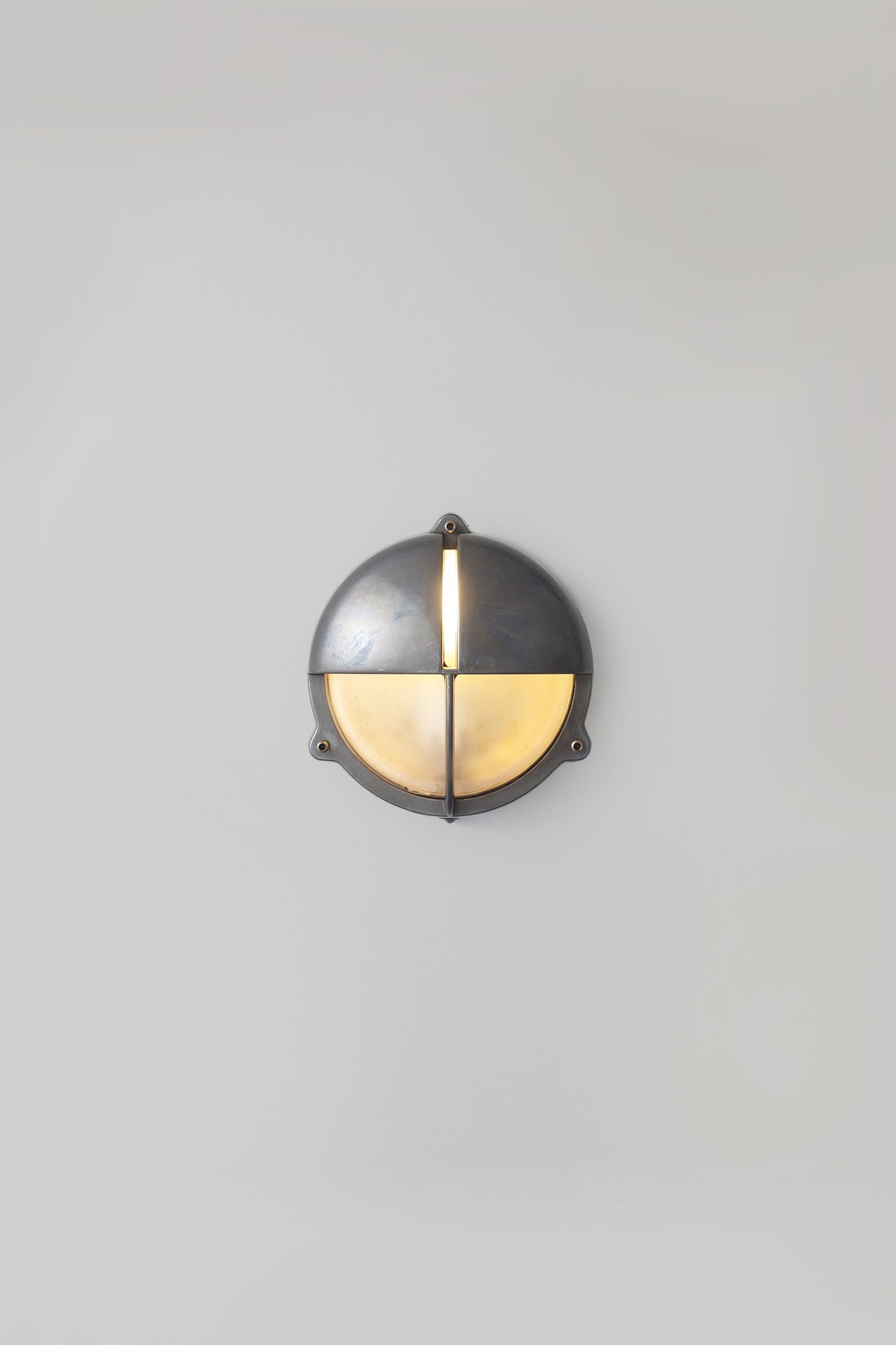 Brass Bulkhead 7428 Wandleuchte