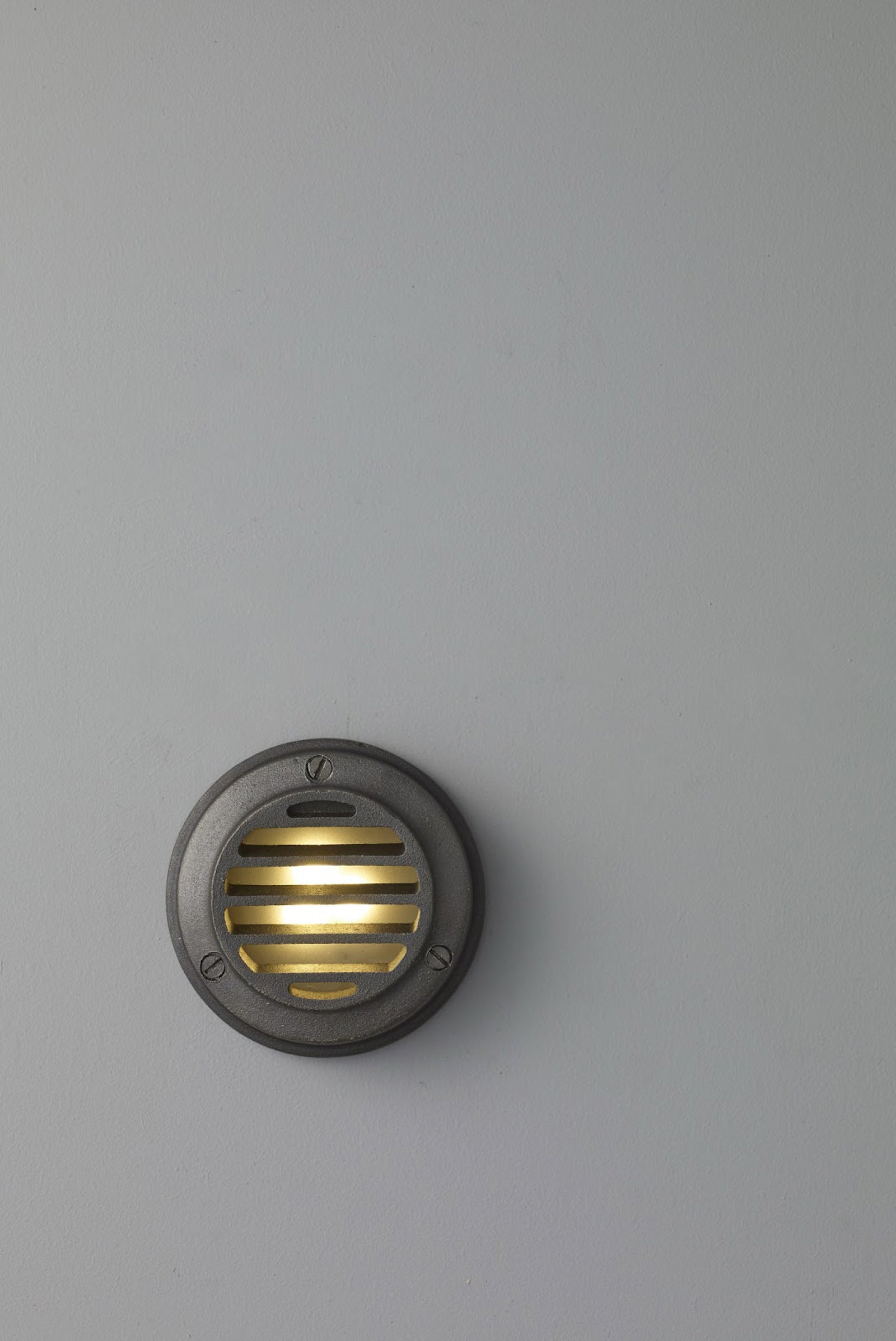 Variant Image for Laiton Vieilli / G4