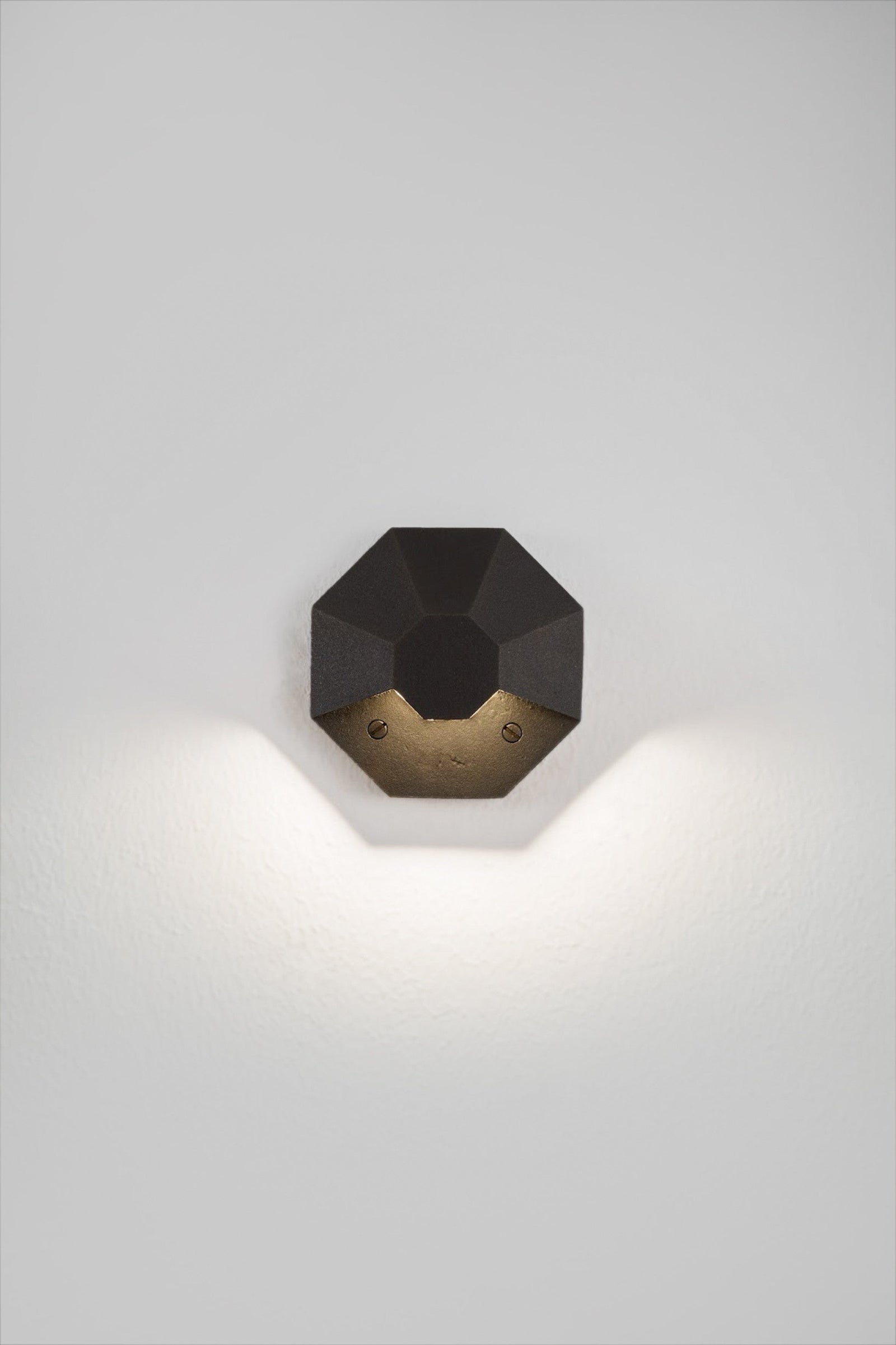 Variant Image for Weathered Brass