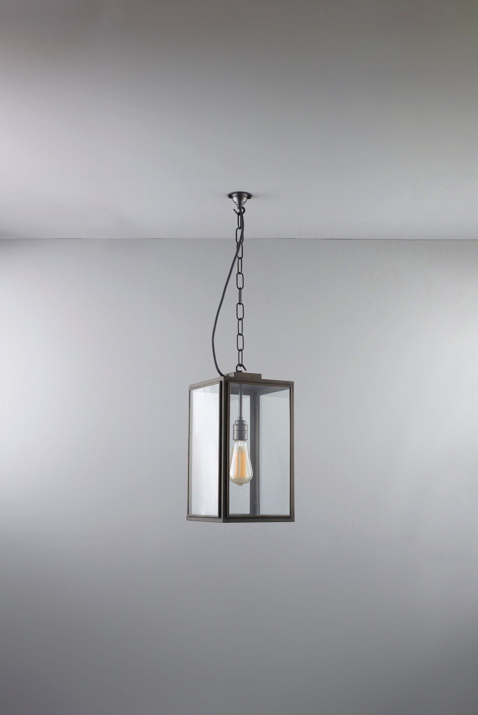 Square Pendelleuchte Klein, Geschlossen
