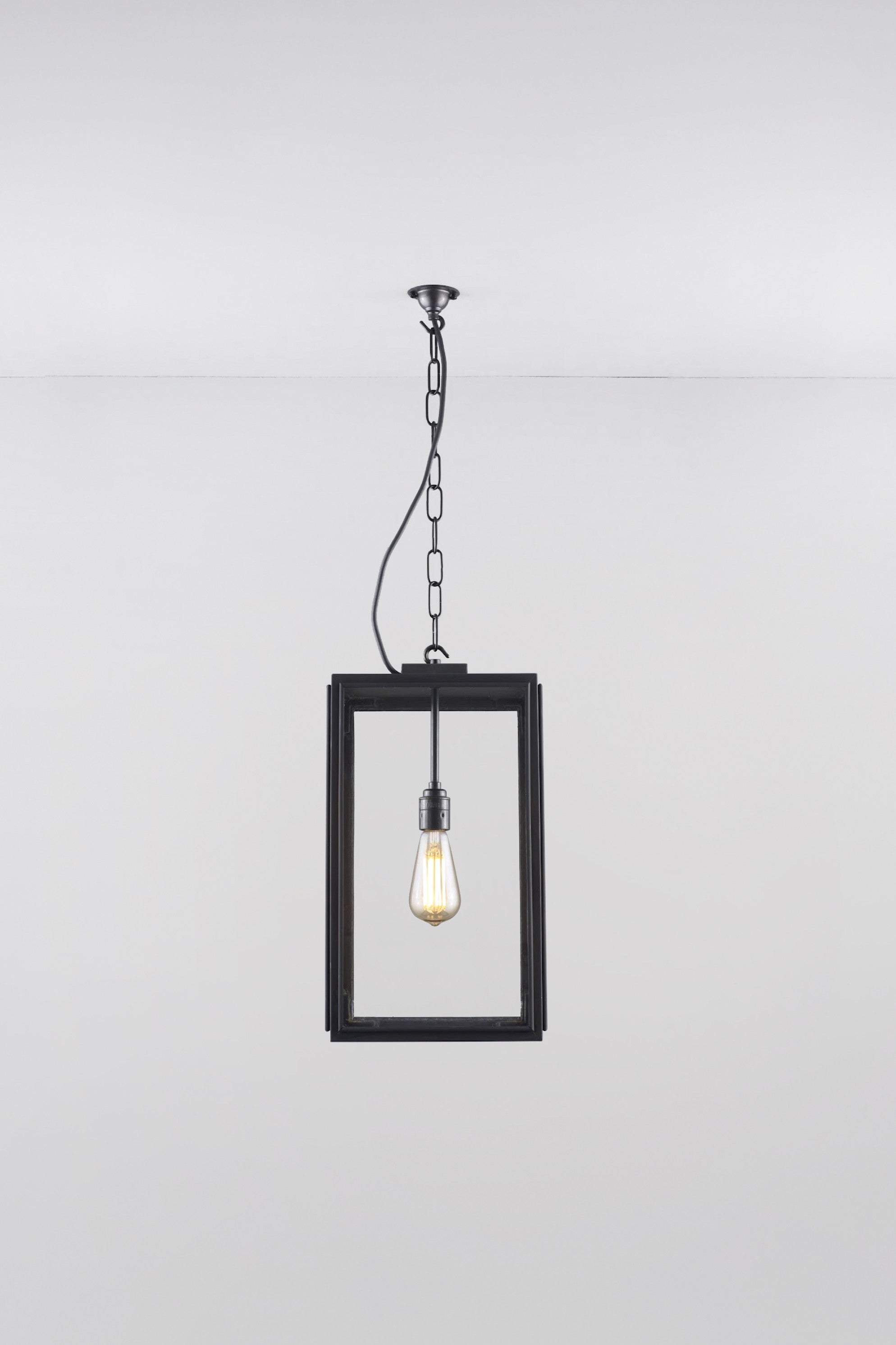 Square Pendelleuchte, Geschlossen