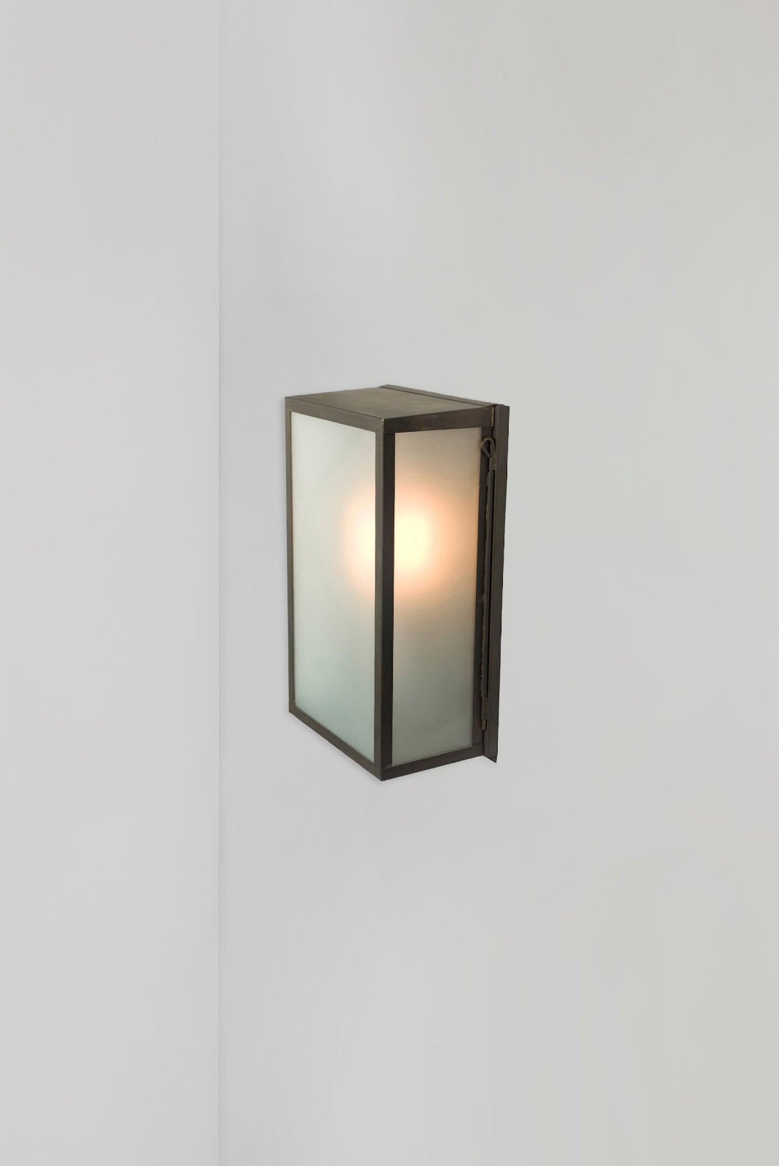 Variant Image for Laiton Vieilli / Dépoli