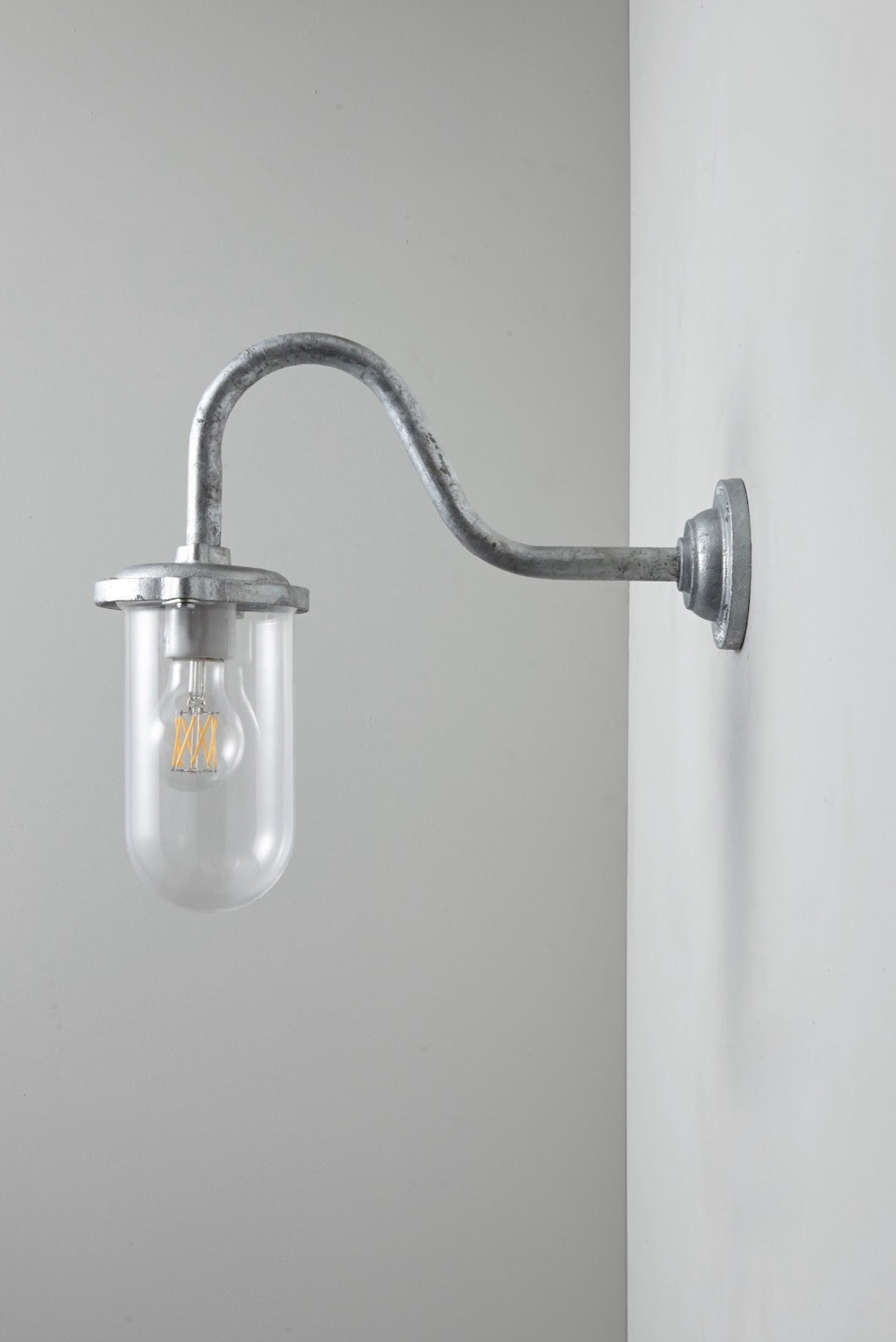 Bracket Light 7672 Wandleuchte mit geschwungenem Arm, 100W