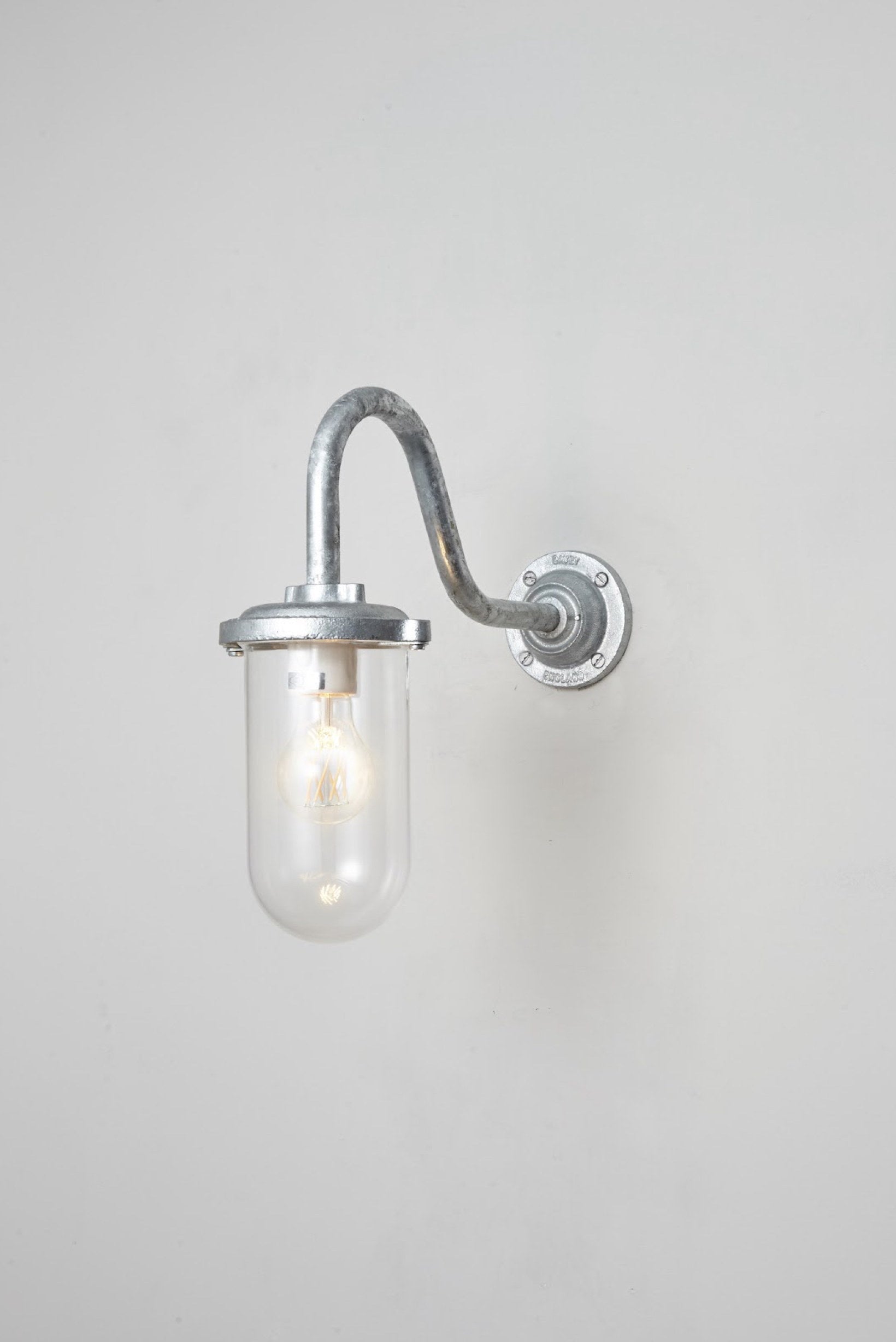 Bracket Light 7672 Wandleuchte mit geschwungenem Arm, 100W