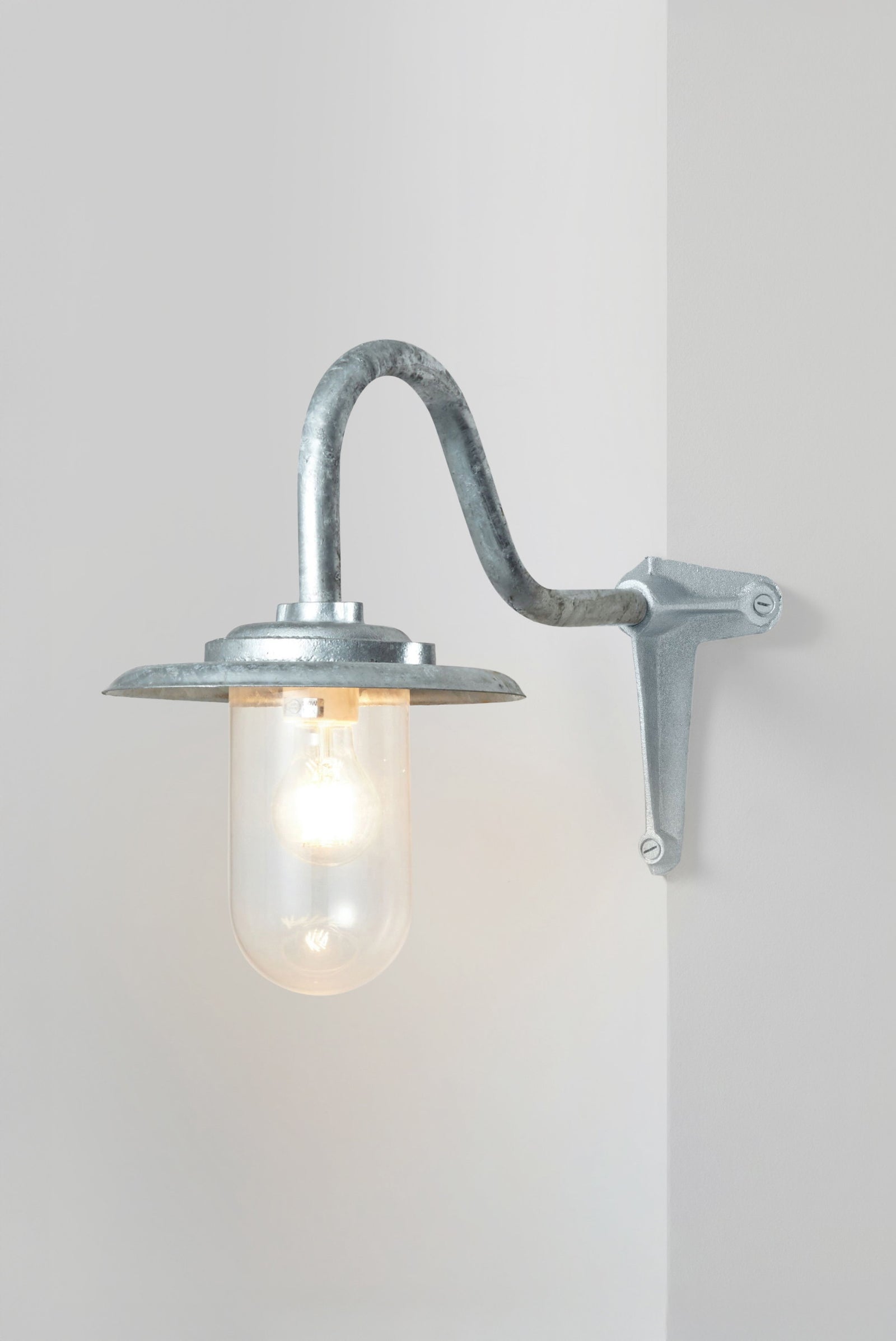 Variant Image for Galvanised Silver / Clear / Corner