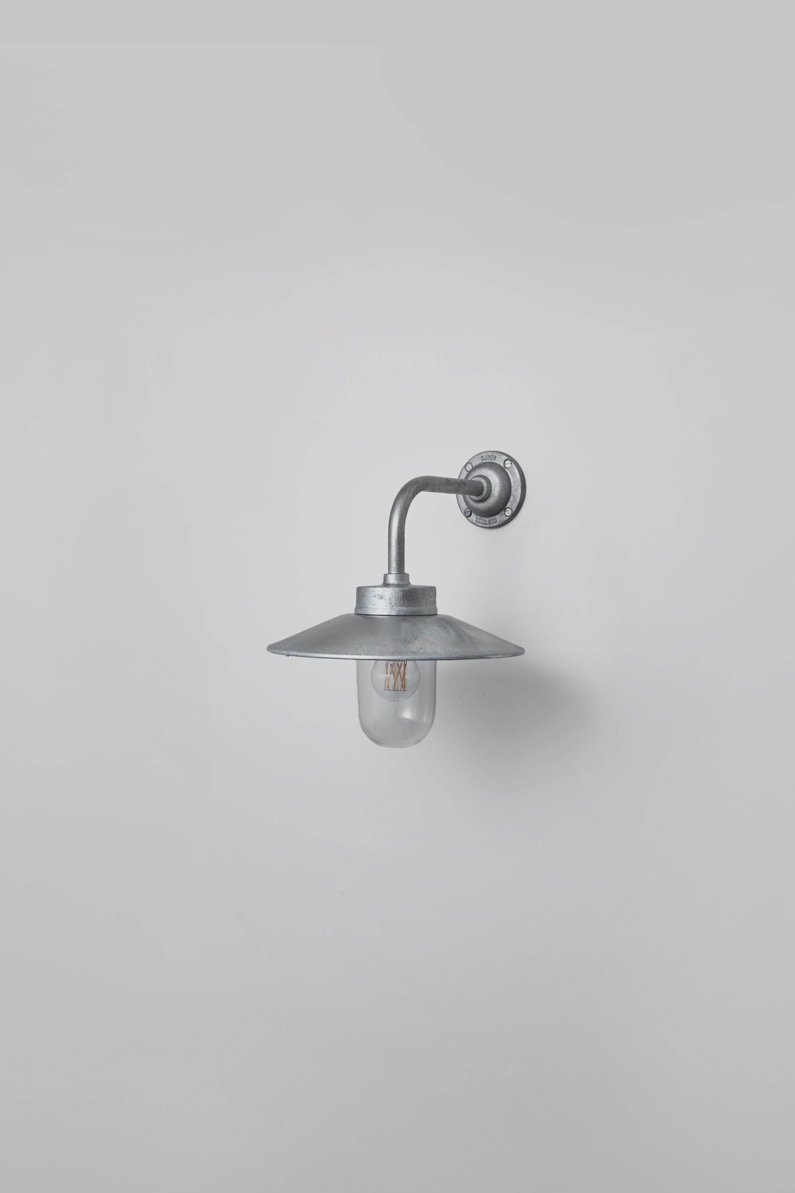 Exterior Bracket Light, 7680