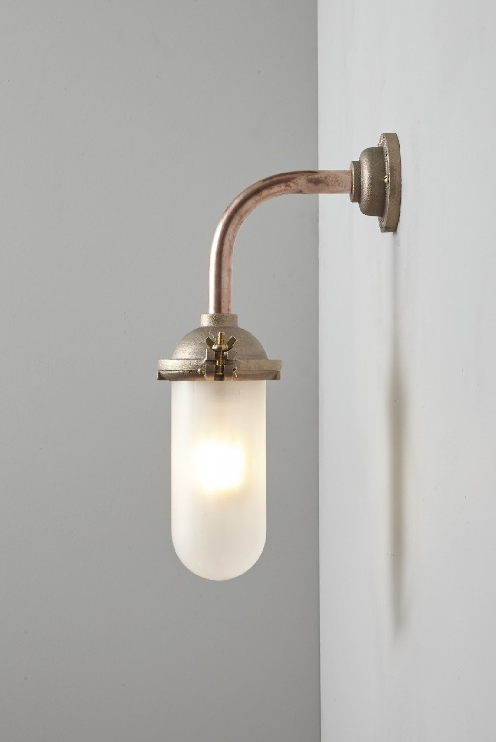 Exterior Bracket Light, 7684
