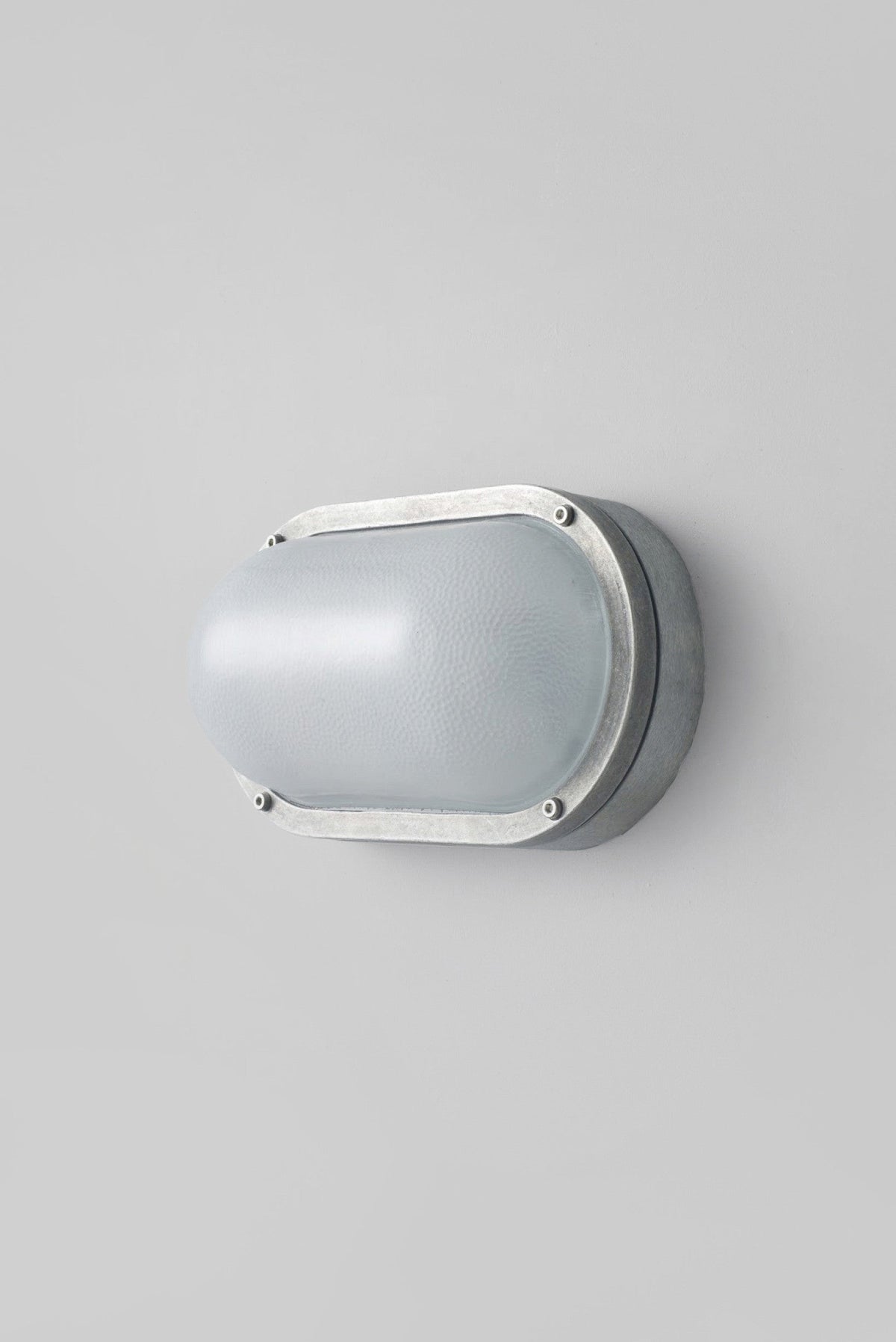 Oval Aluminium Bulkhead 8120