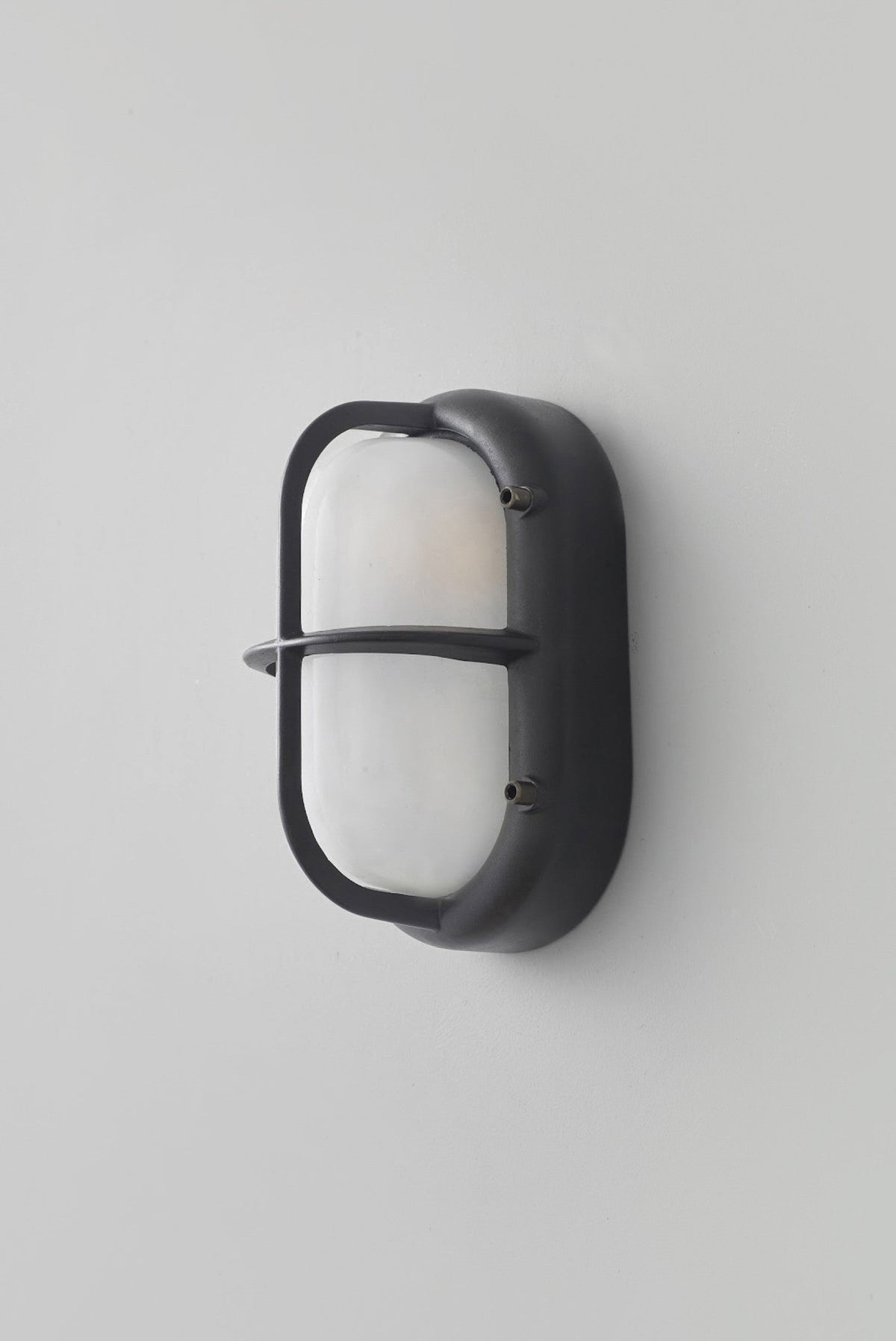 Small Exterior Bulkhead 8123