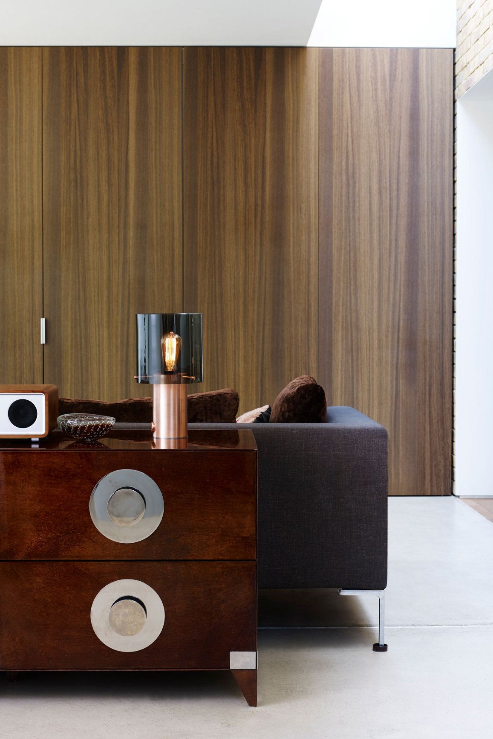 OBTC_Design_FT588BR_OP_Walter_Table_Brass_Size_2_Opal_Glass_4.jpg