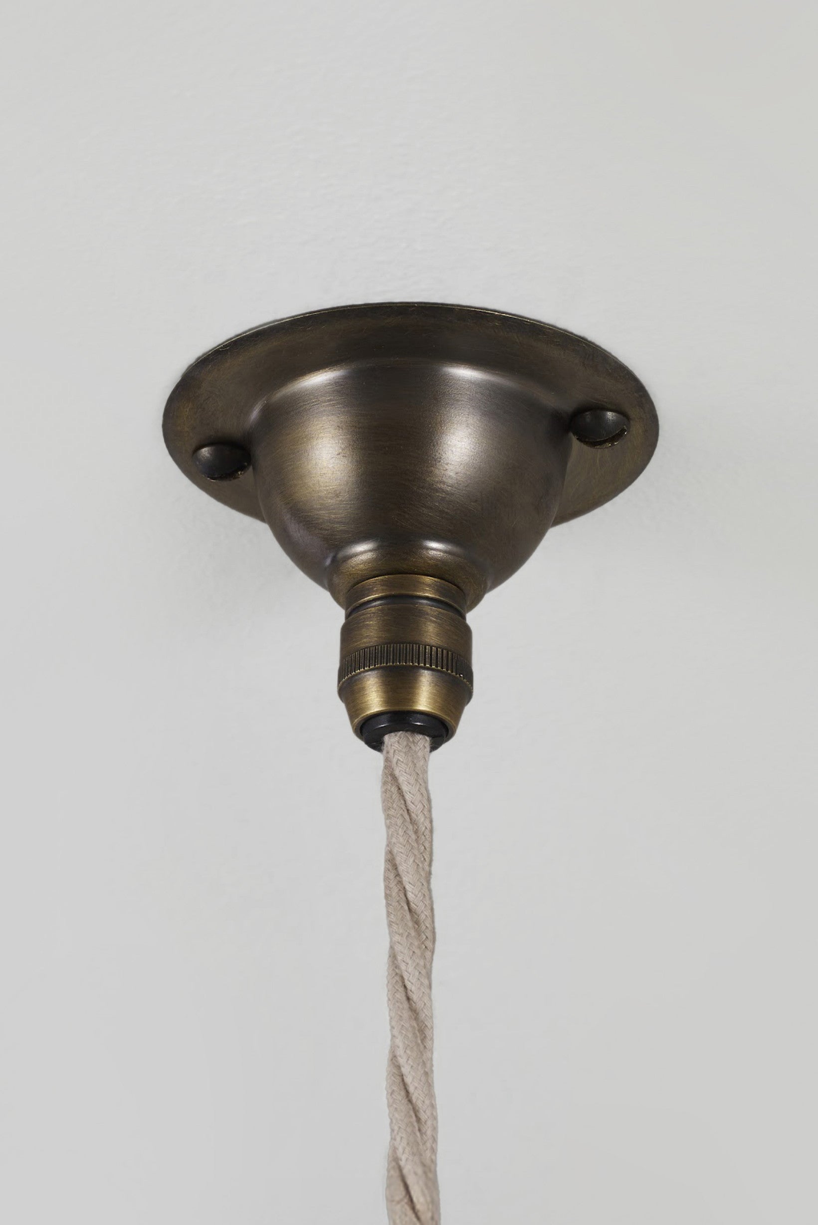 Antique Brass Pleat Pendelleuchte