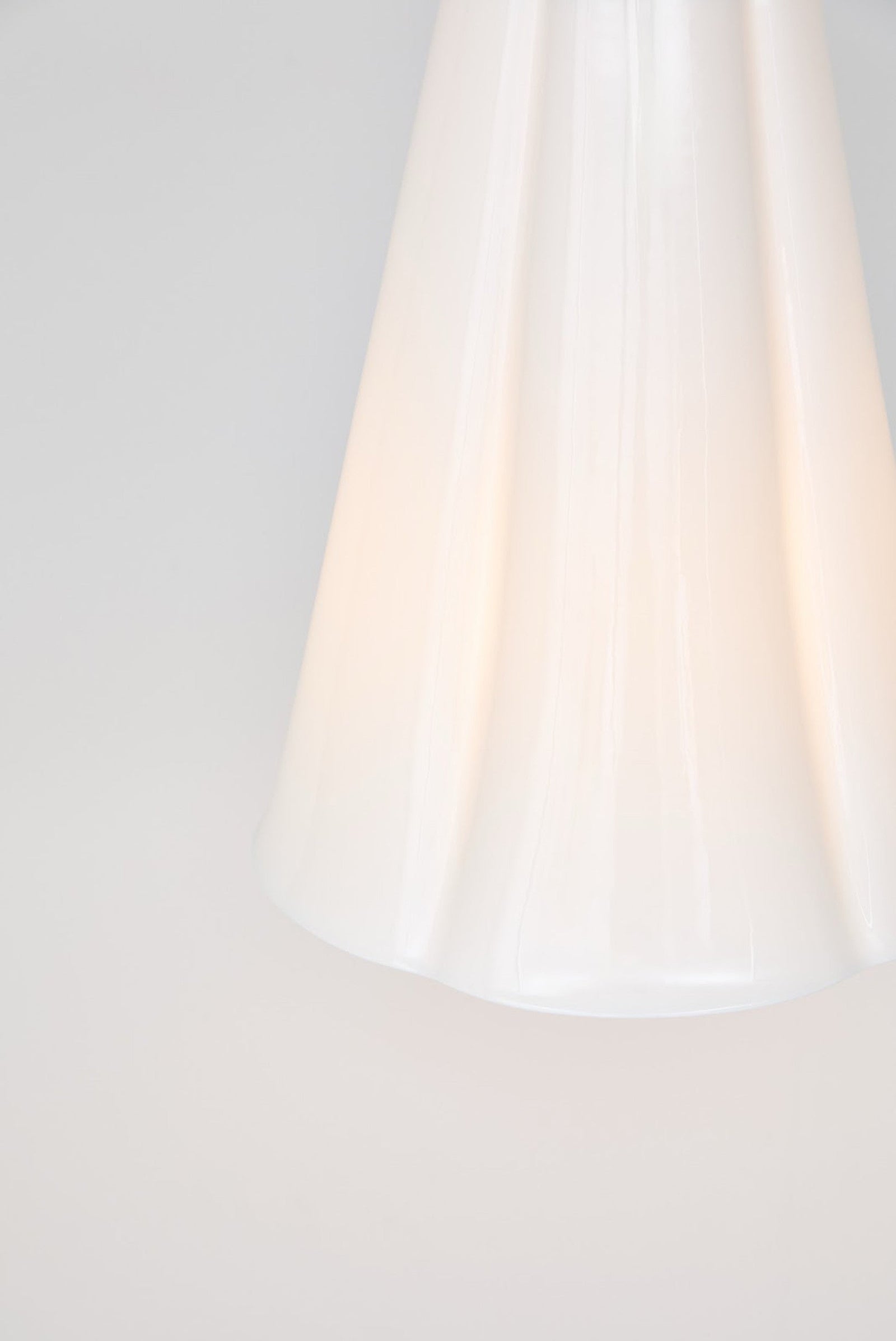 Variant Image for Natural White / Grey