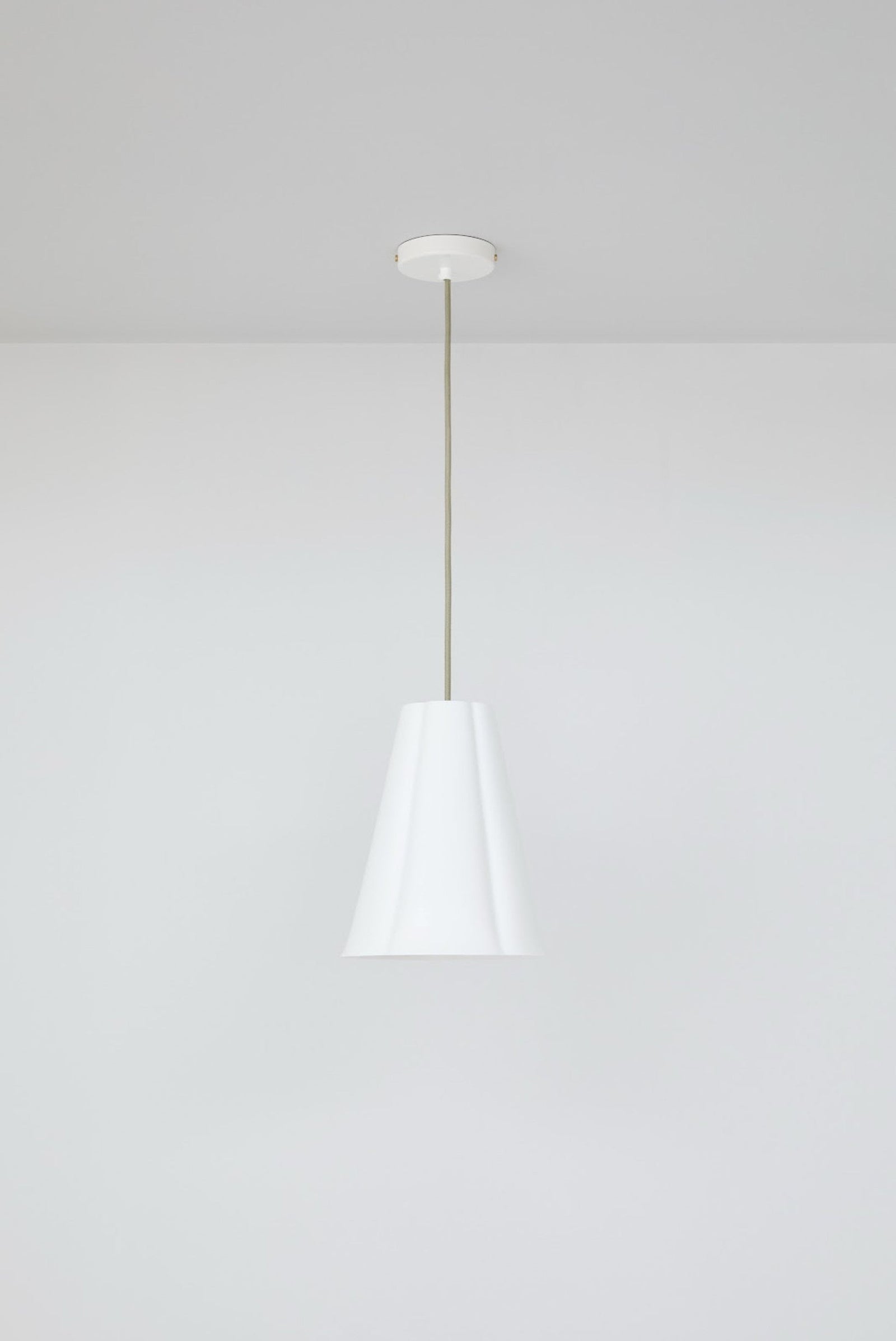 Variant Image for Natural White / Grey