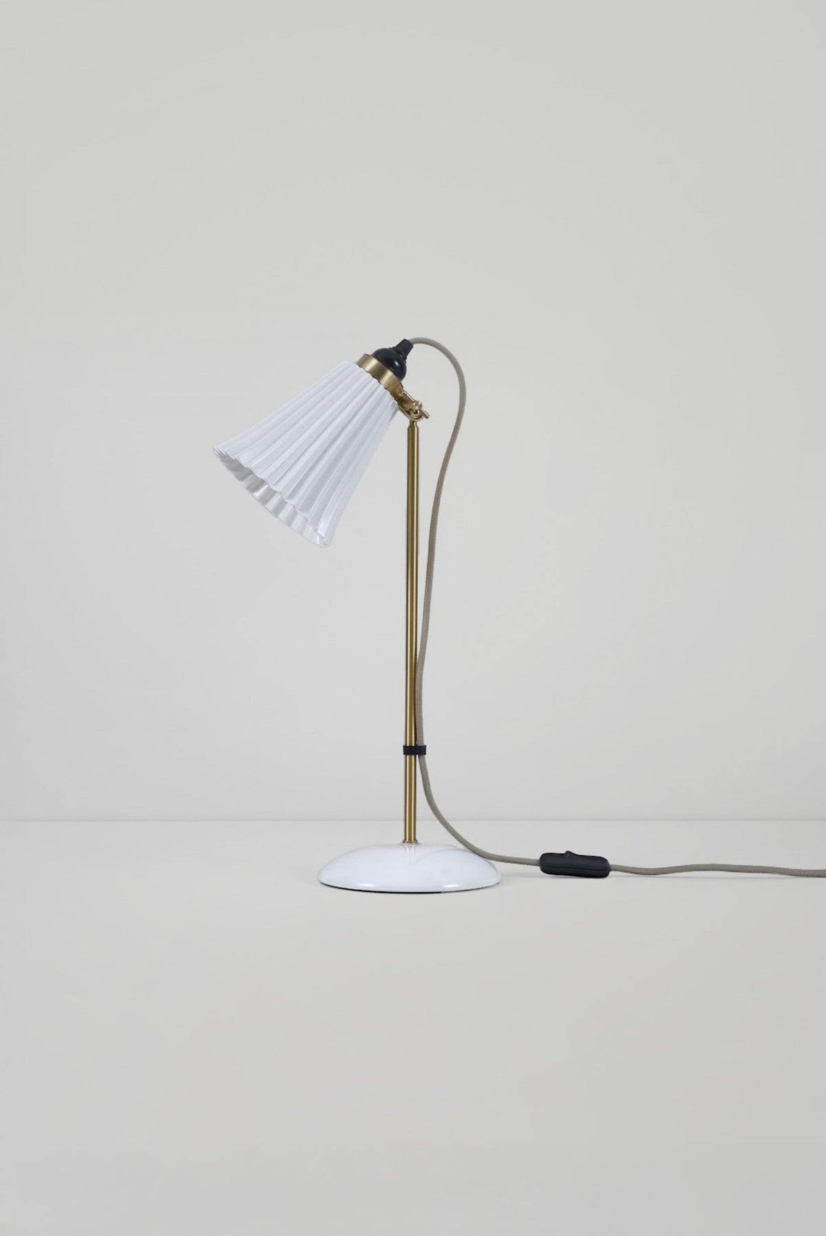 Hector Pleat Medium Table Light, Brass