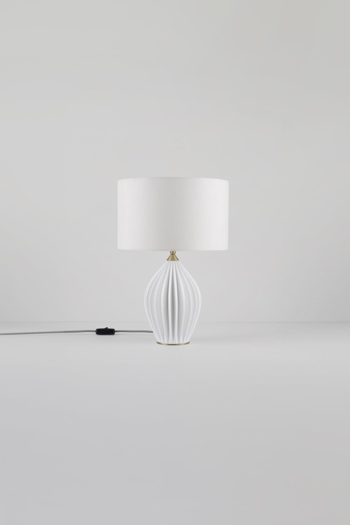 Fin Queen Table Light