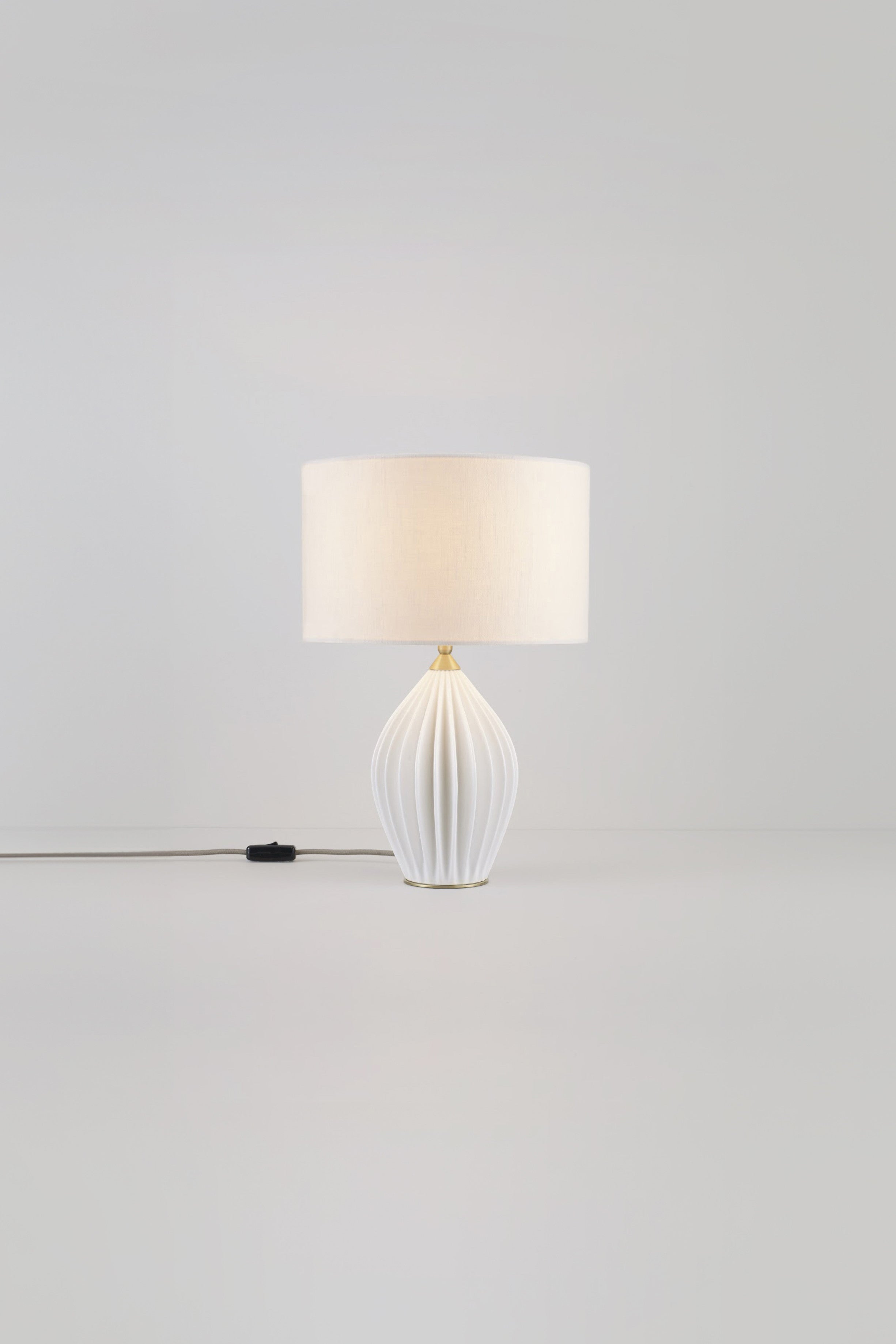 Fin Queen Table Light