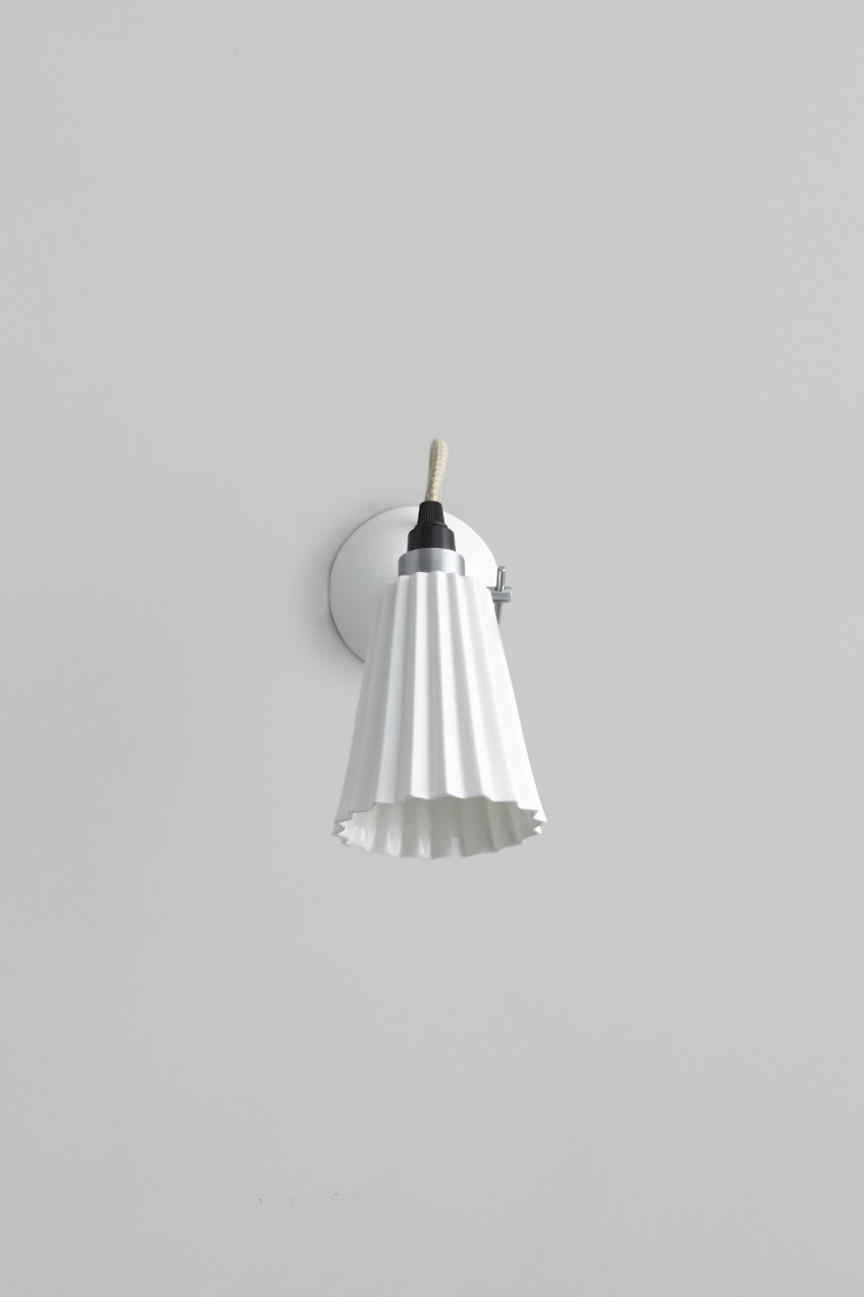 Hector Pleat Small Wall Light