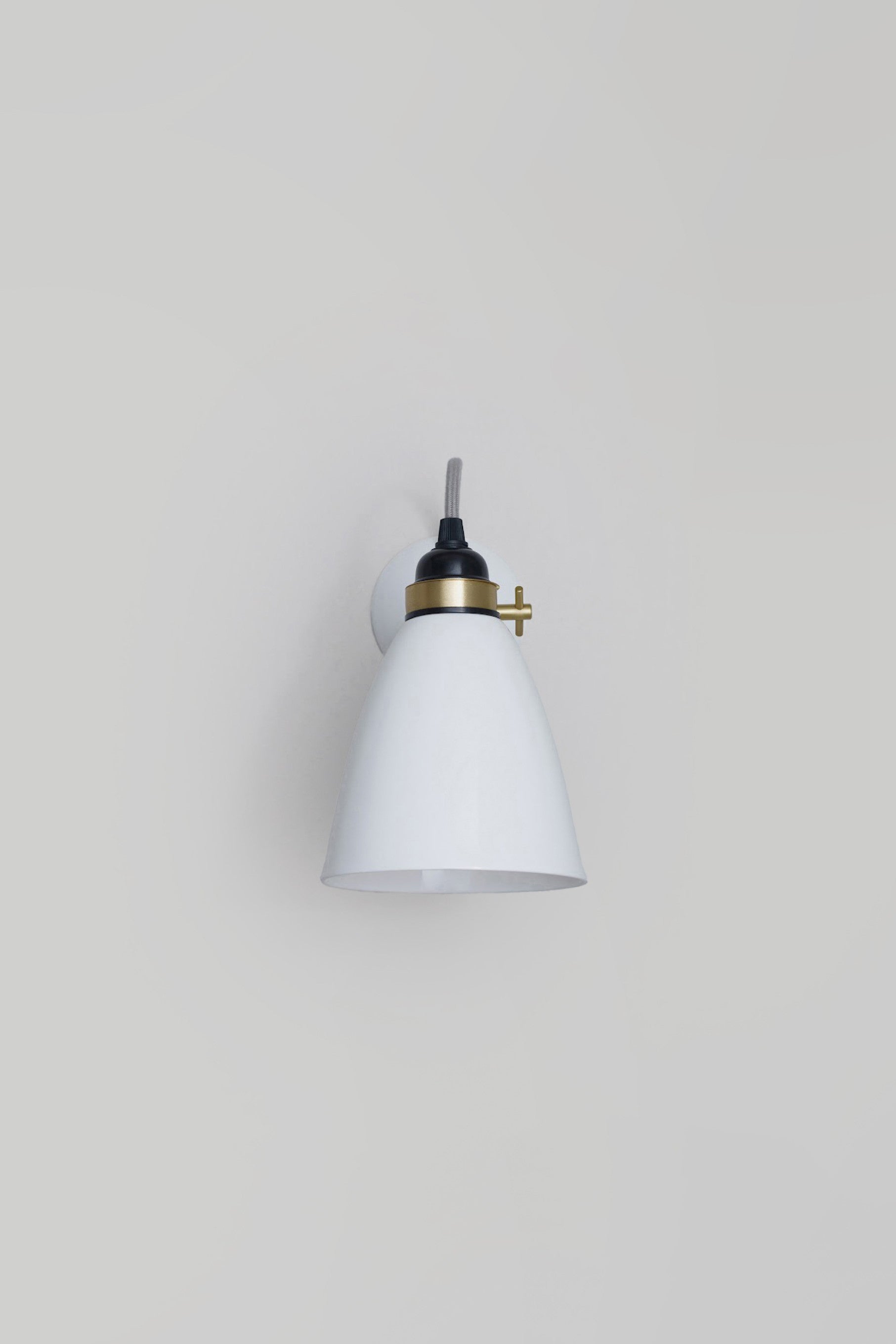 Hector 30 Wall Light