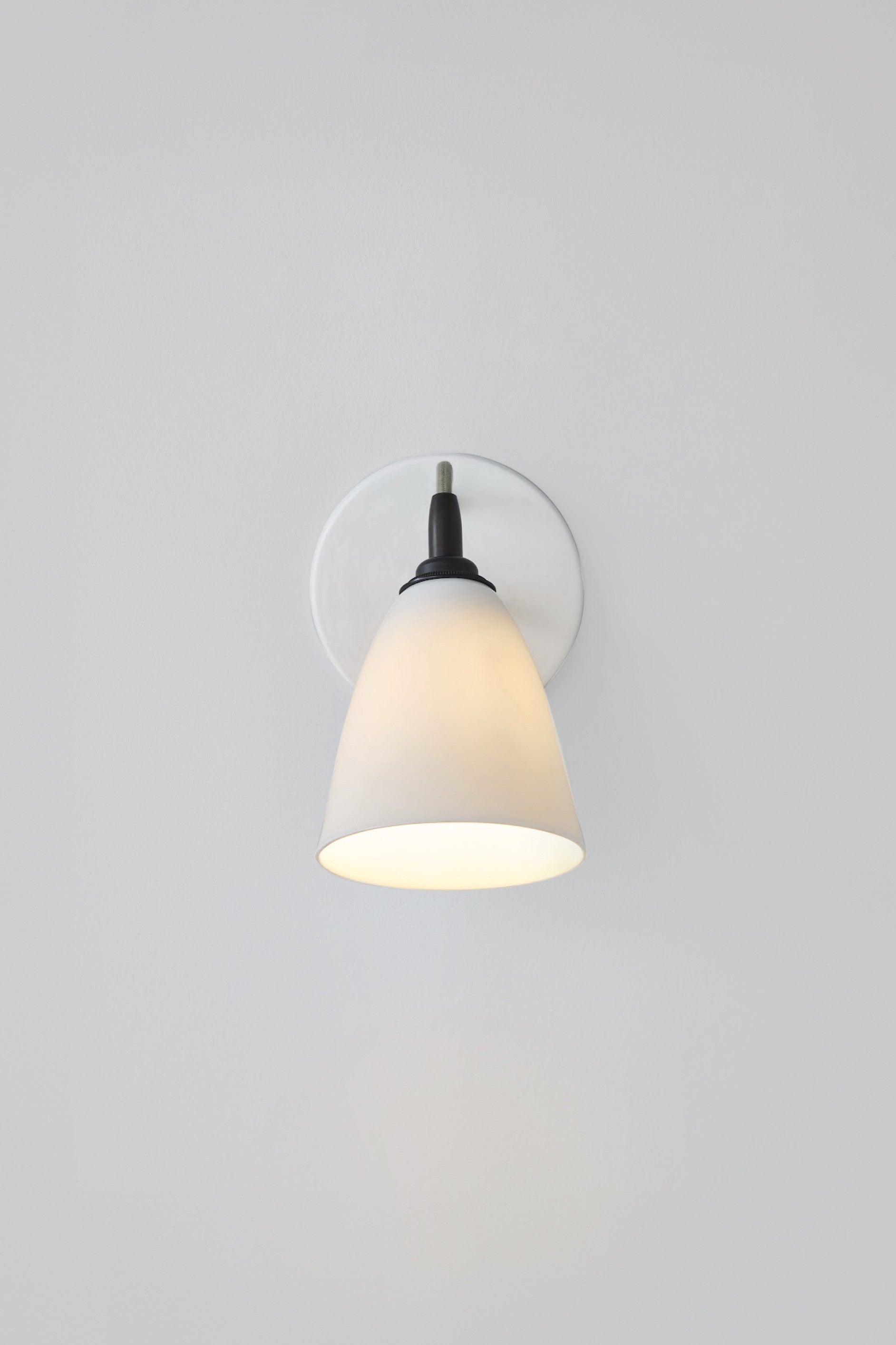 Fector Wall Light
