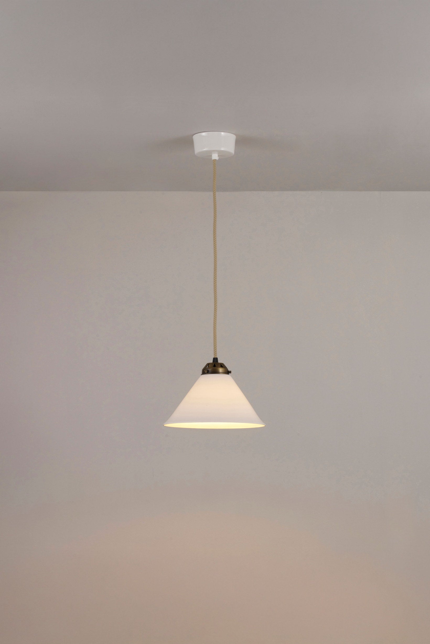 Cobb Small Pendant