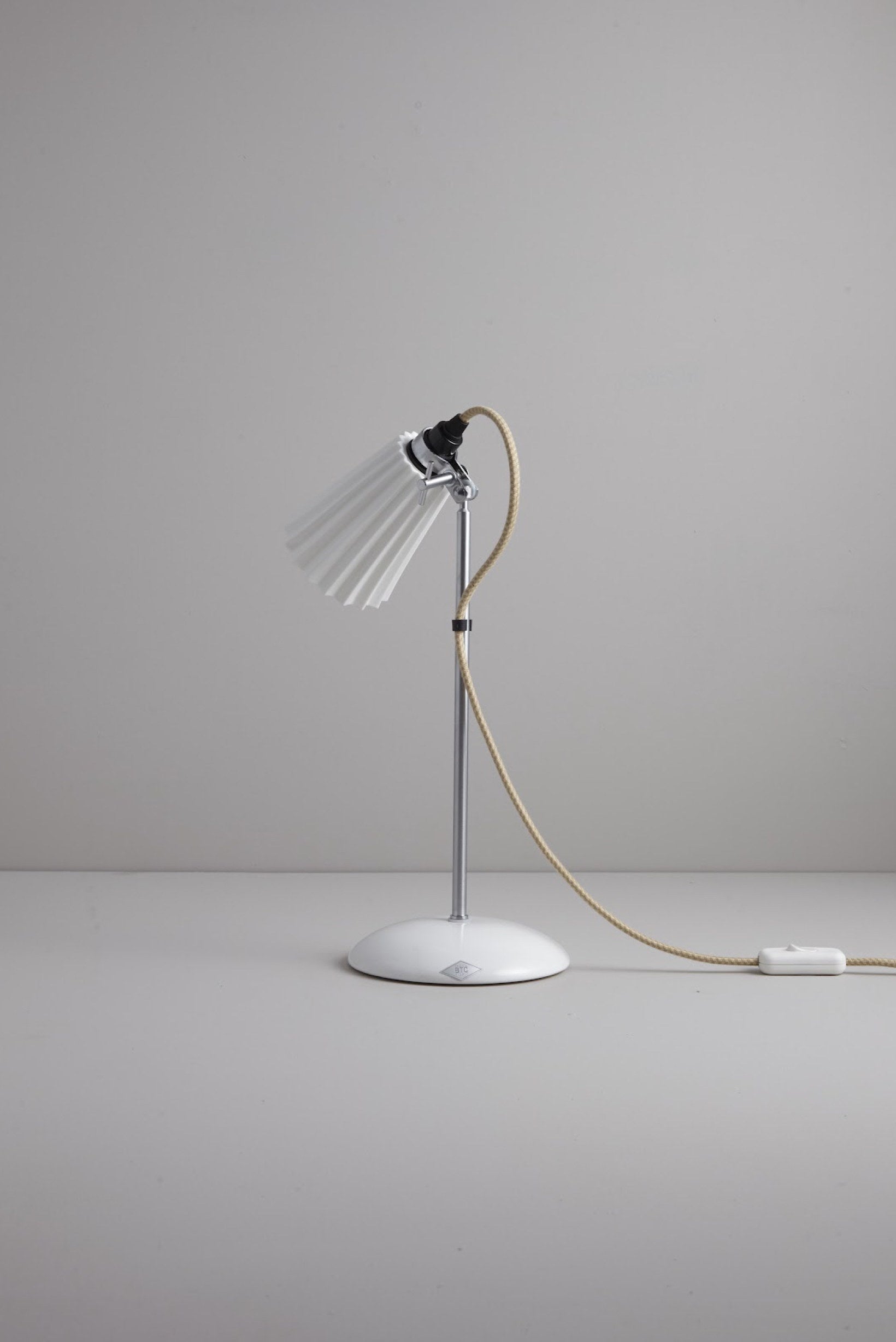 Lampe de table Hector Pleat Small