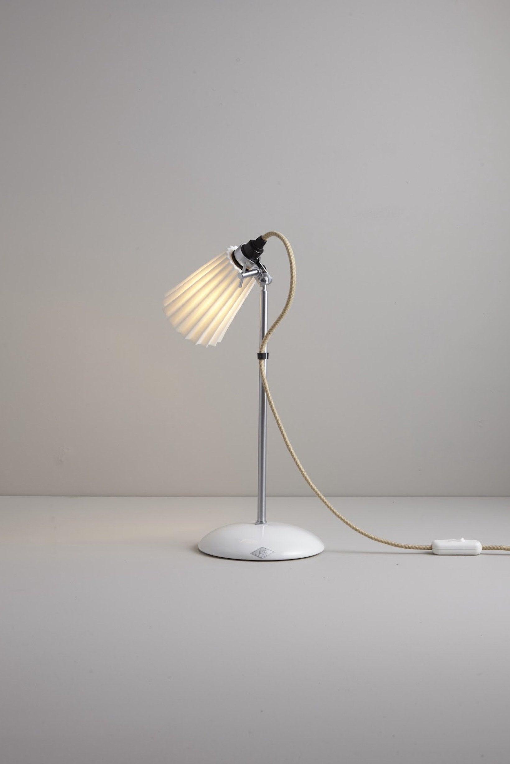 Lampe de table Hector Pleat Small