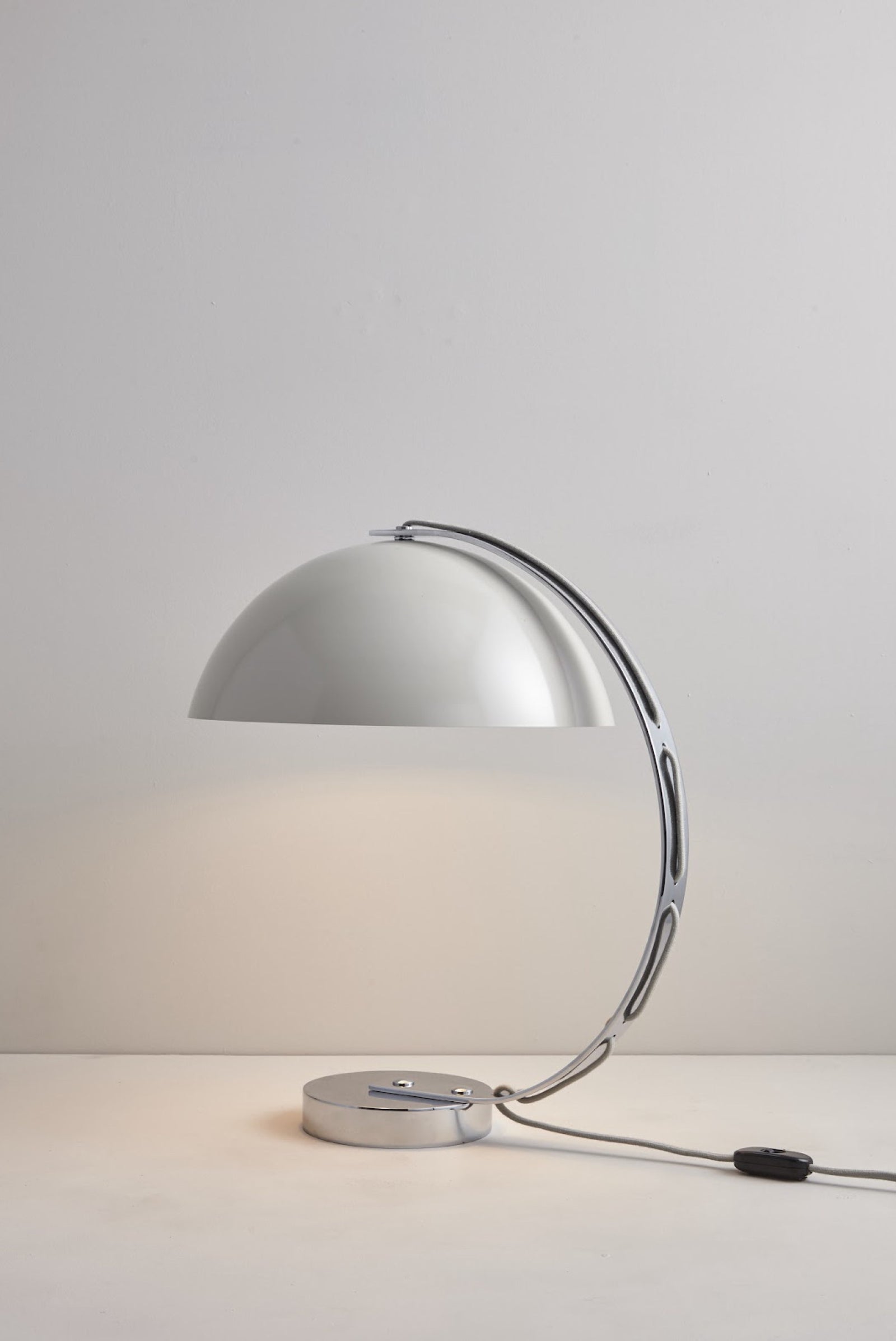 Variant Image for Grau