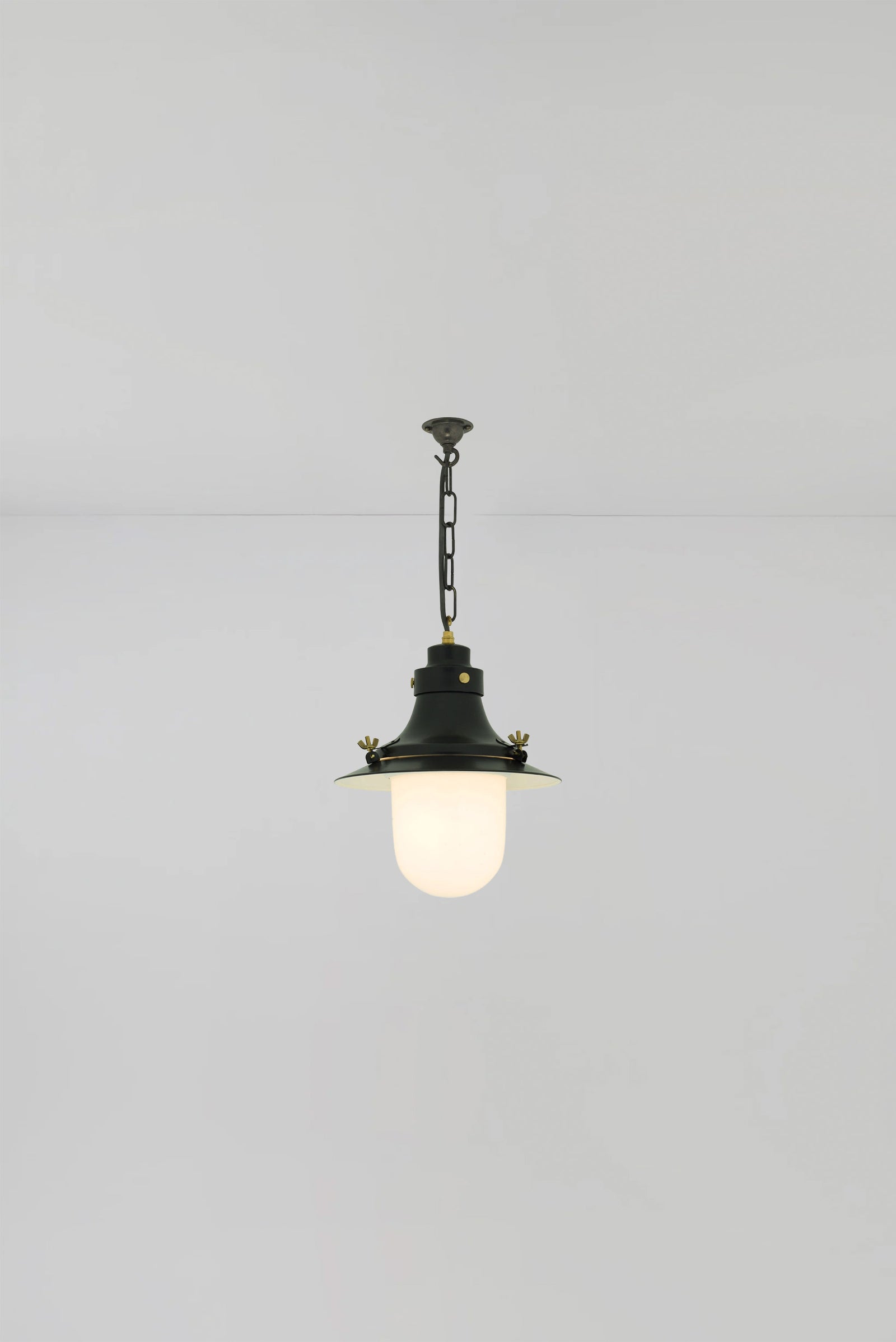 Variant Image for Noir / Opalin