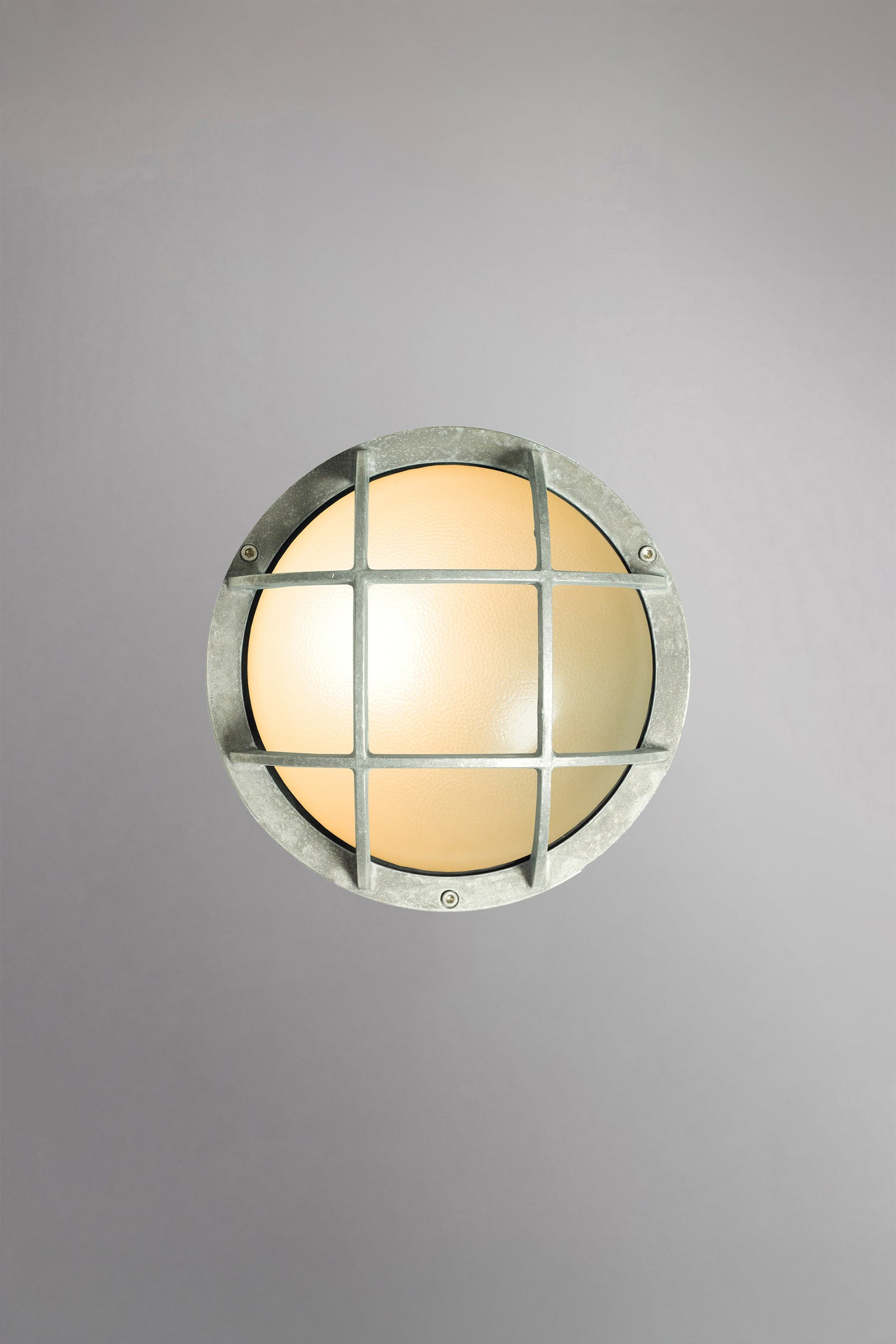 Variant Image for Aluminium / Frosted