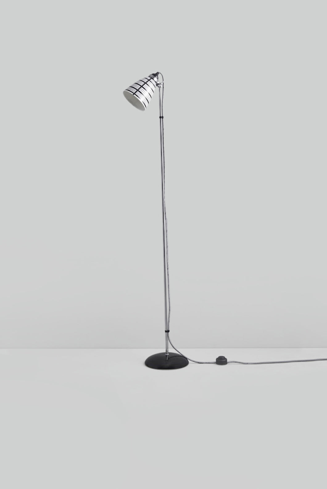 Circle Line Floor Light