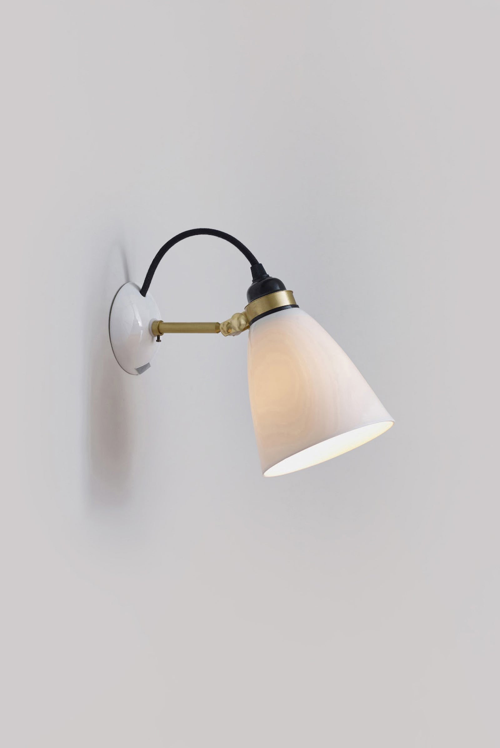 Variant Image for Natural White / Black