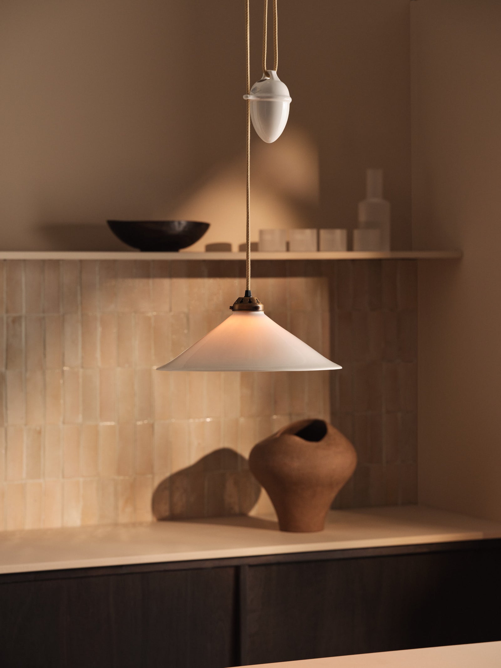 Variant Image for Laiton antique