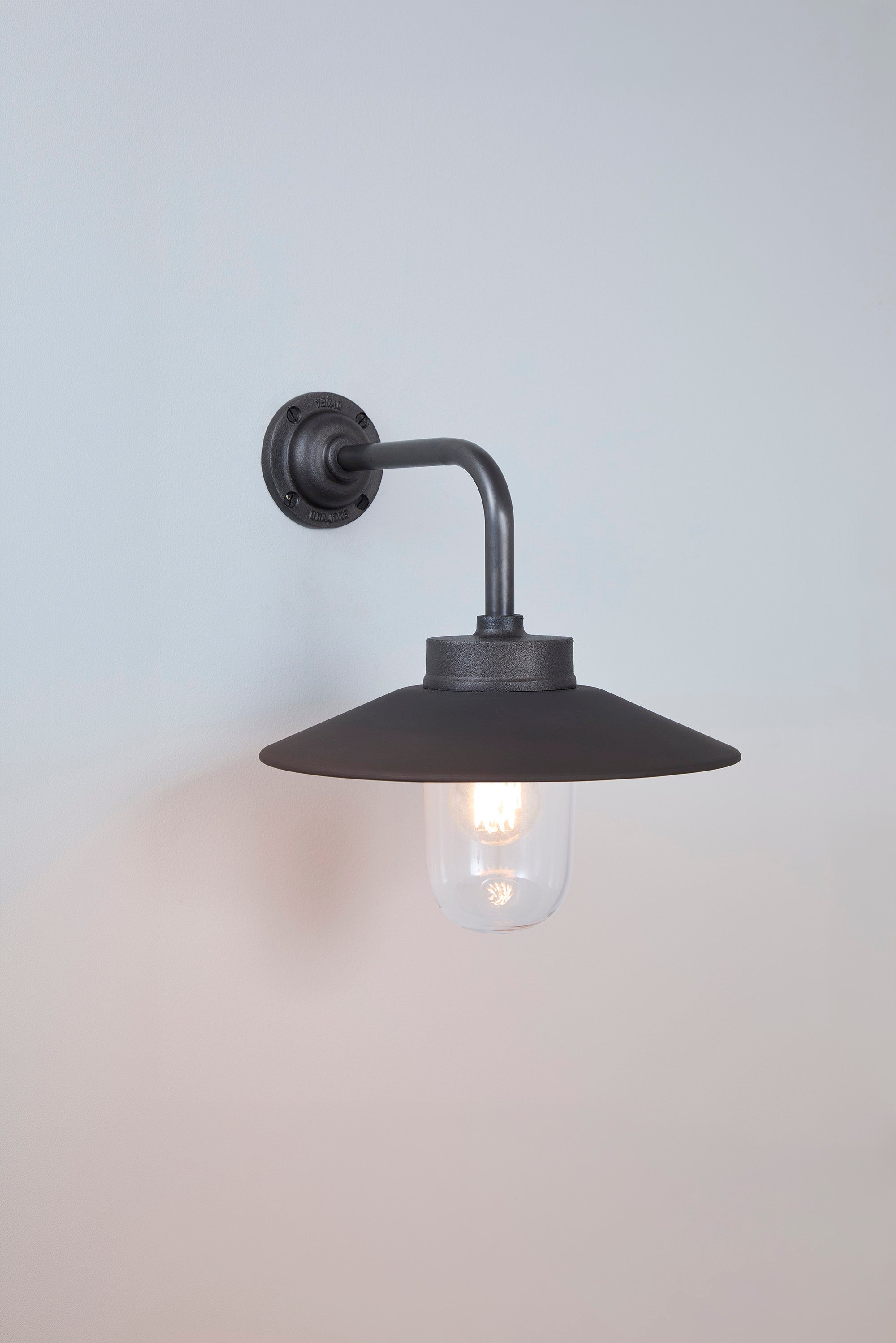 Exterior Bracket Light, 7680