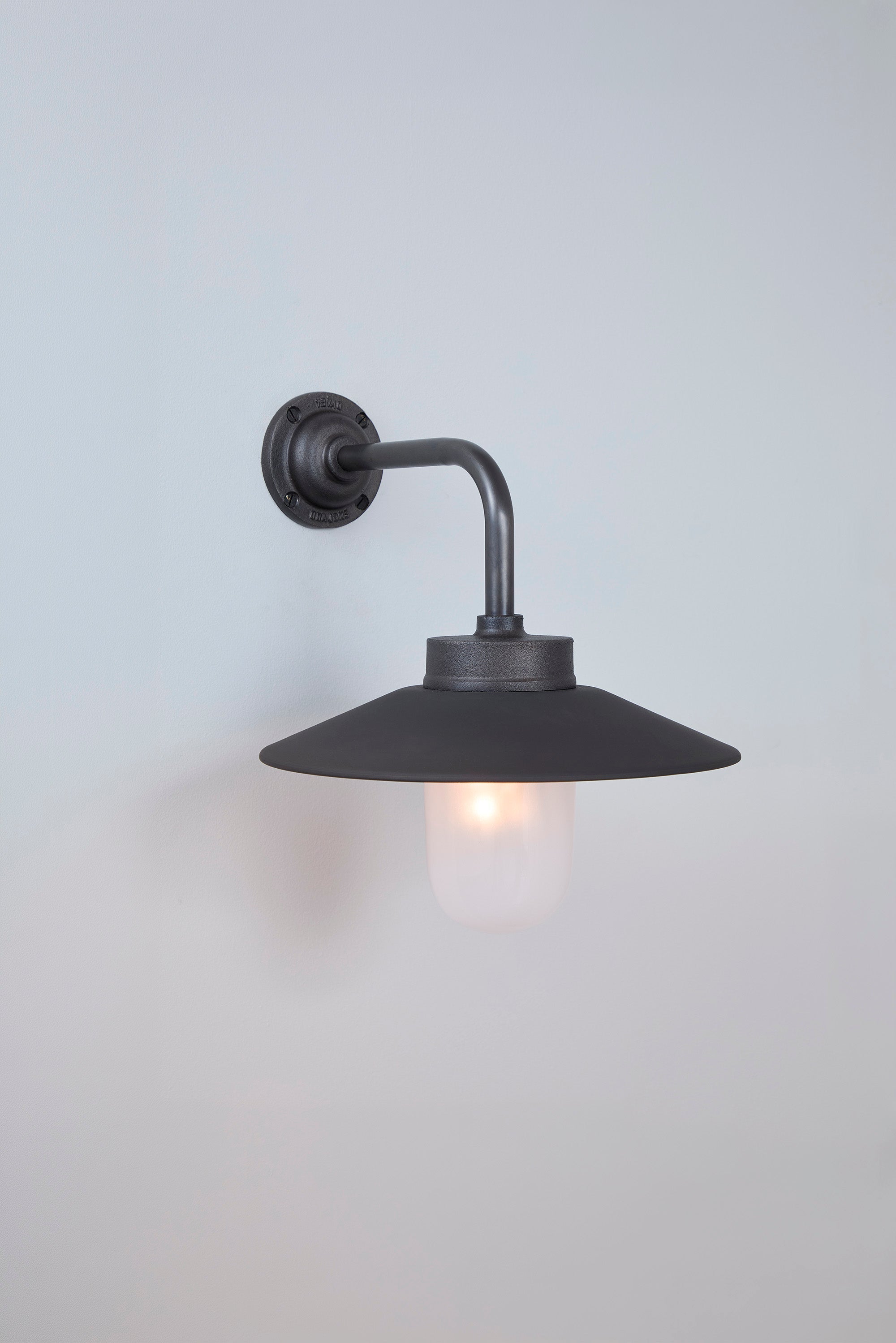 Exterior Bracket Light, 7680