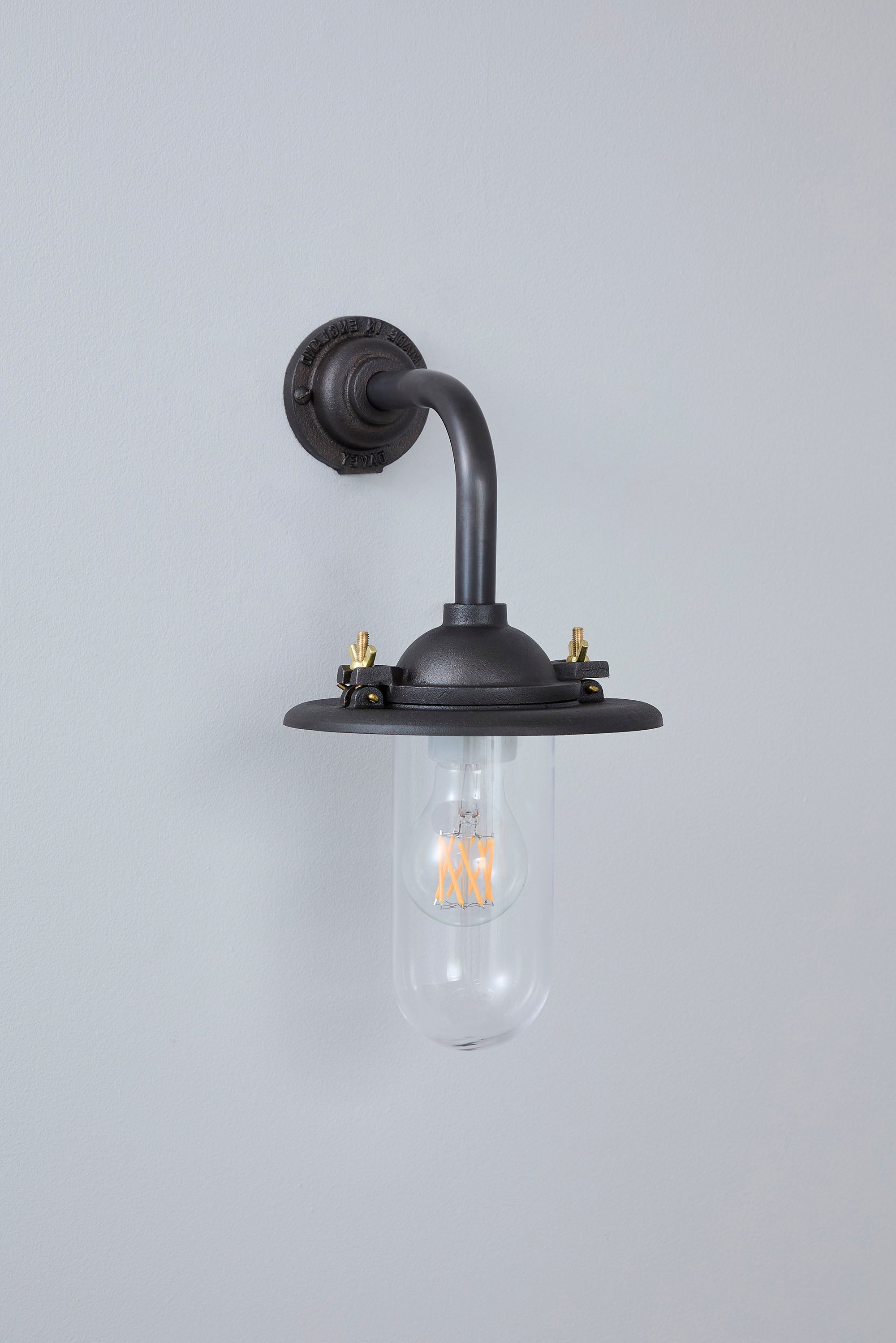 Exterior Bracket Light, 7685