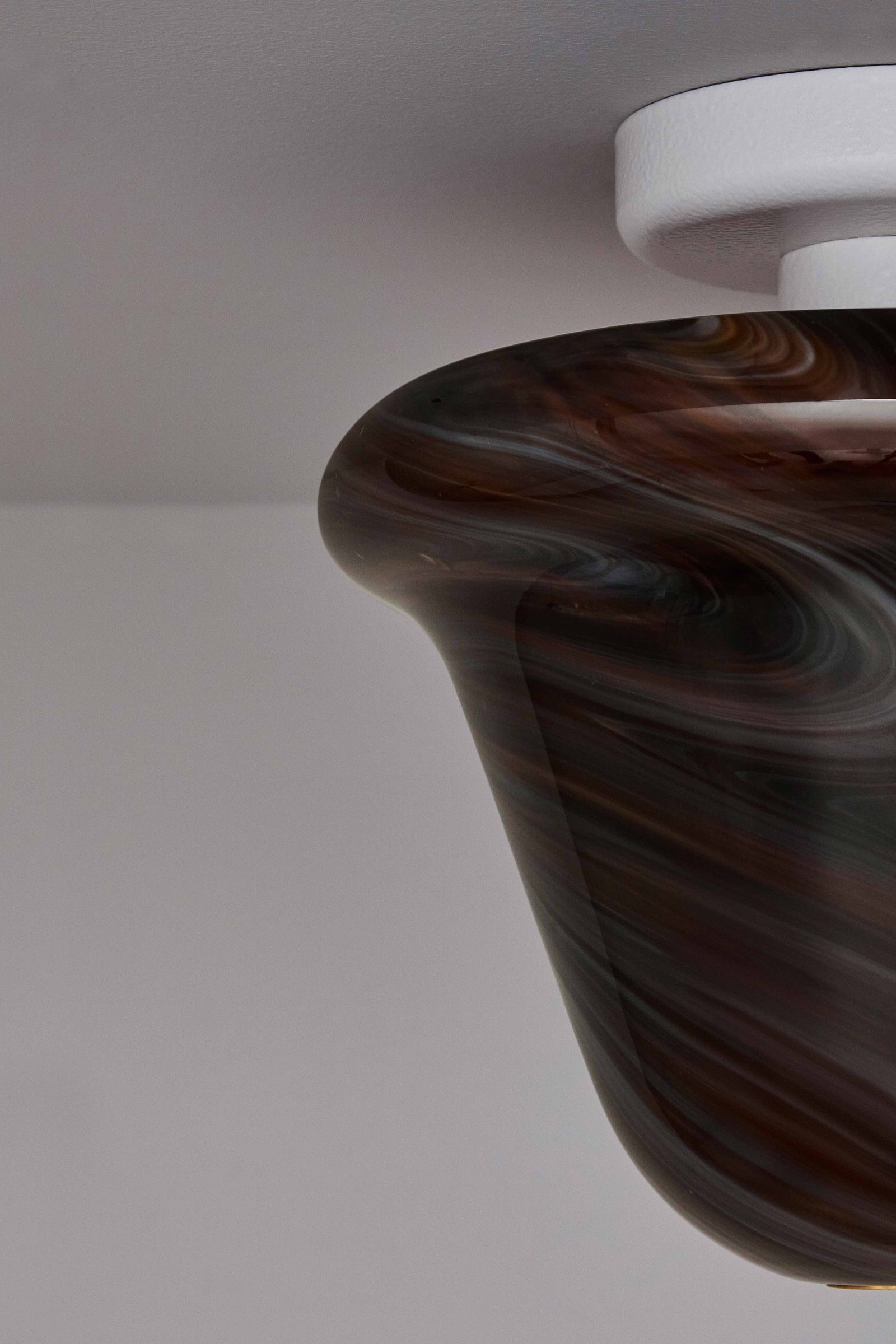 Variant Image for Textured White / Chocolate