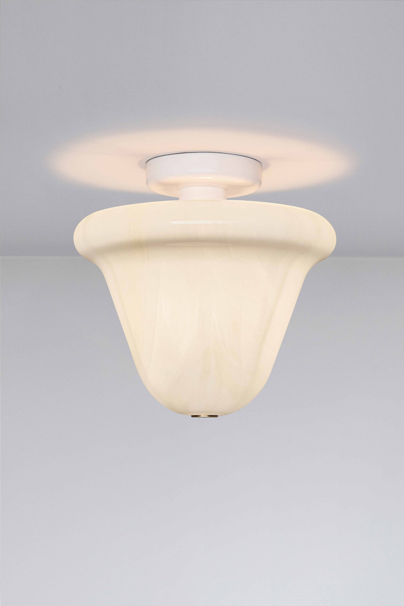 Variant Image for Textured White / Vanilla