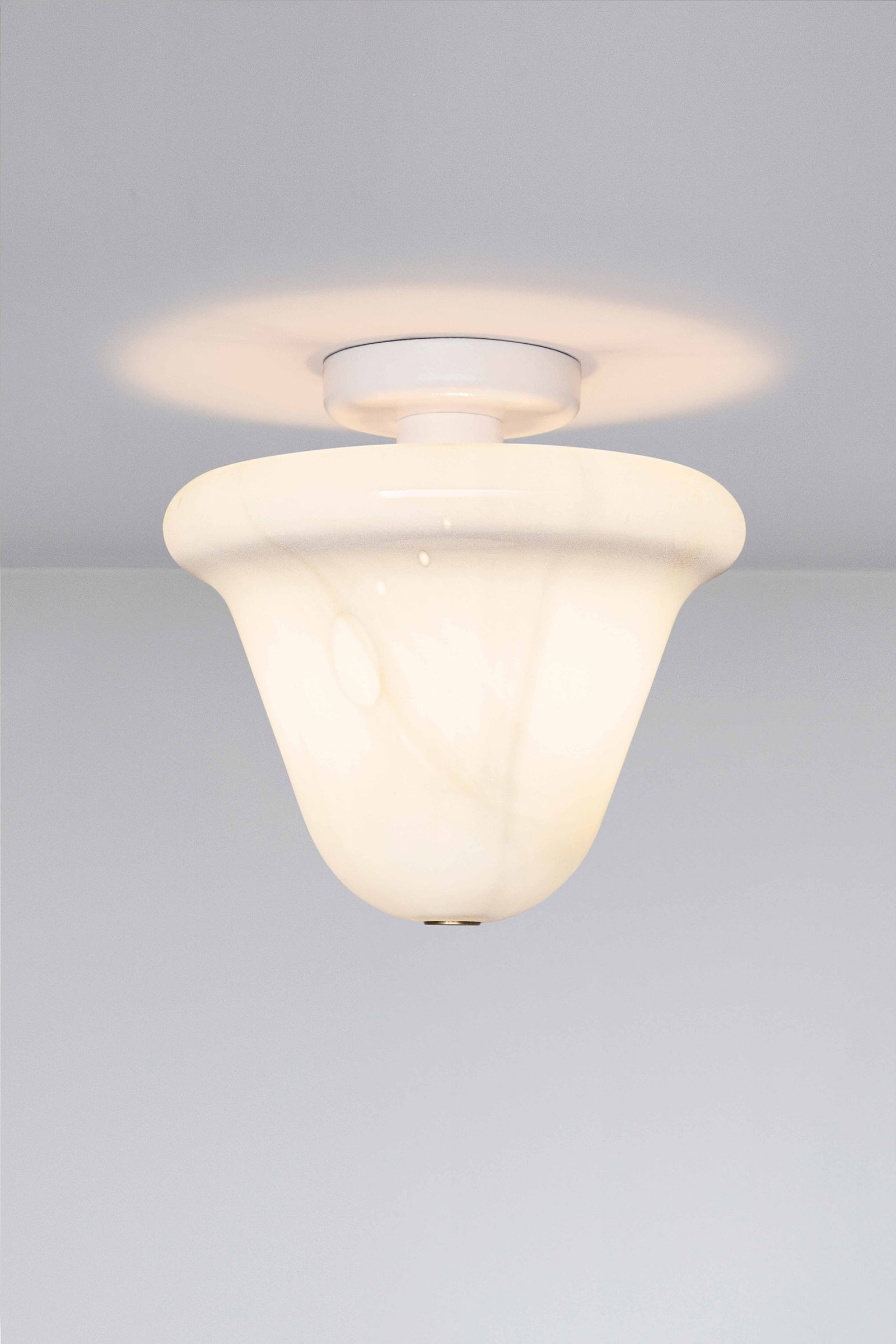 Variant Image for Textured White / Vanilla