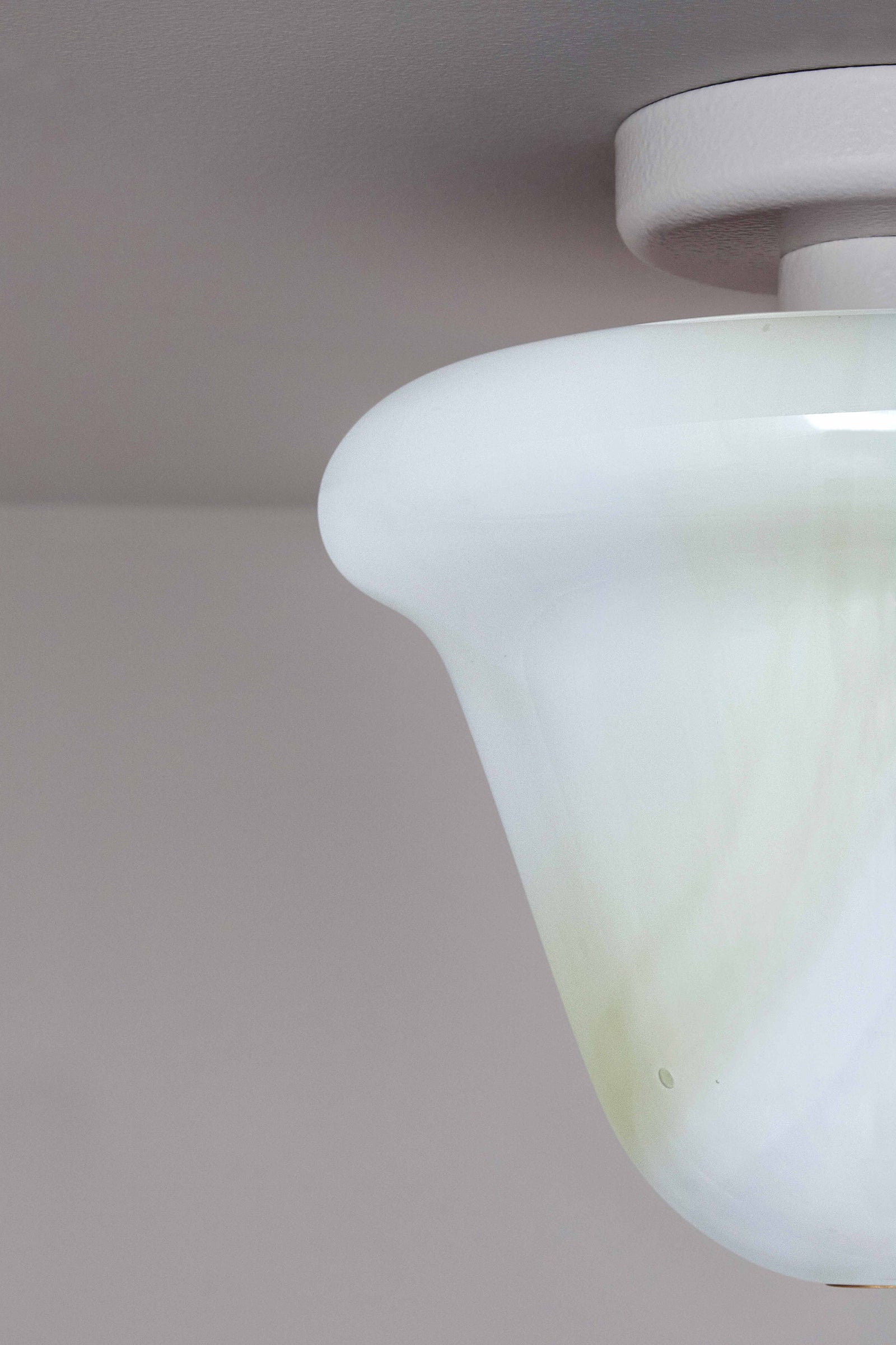 Variant Image for Textured White / Vanilla