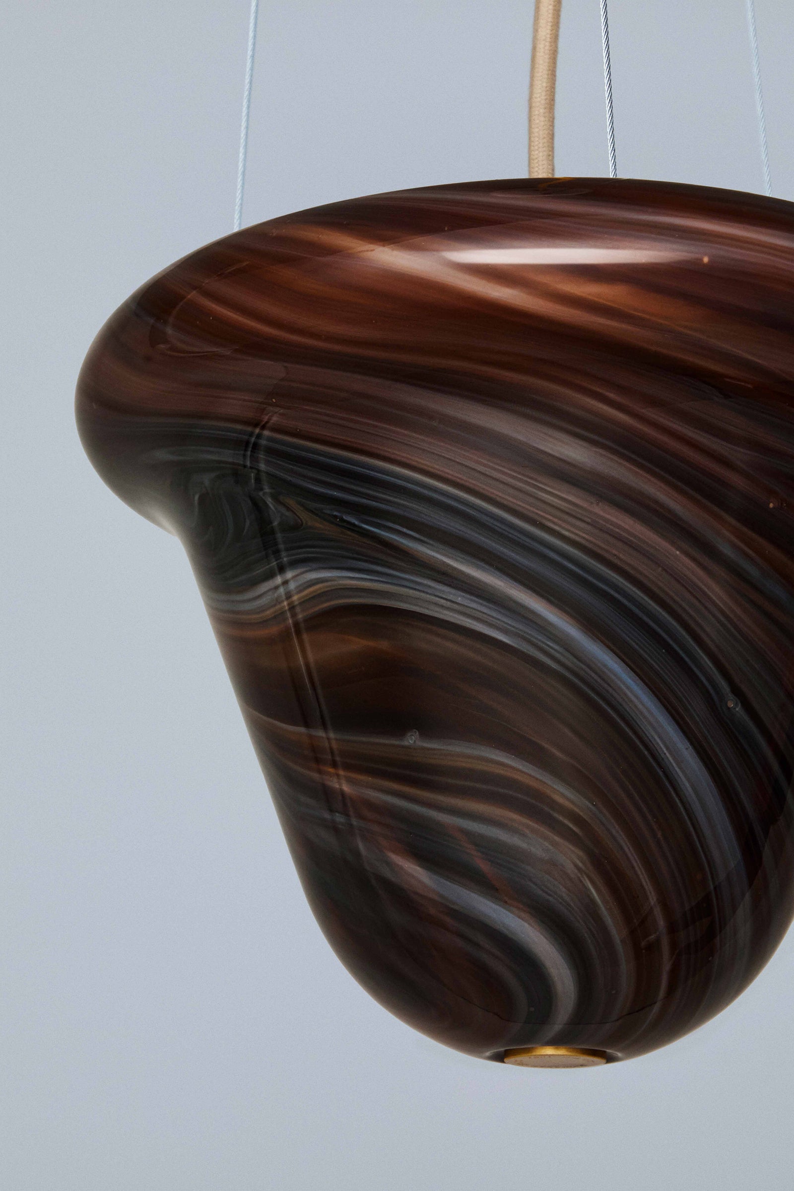 Variant Image for Textured White / Chocolate