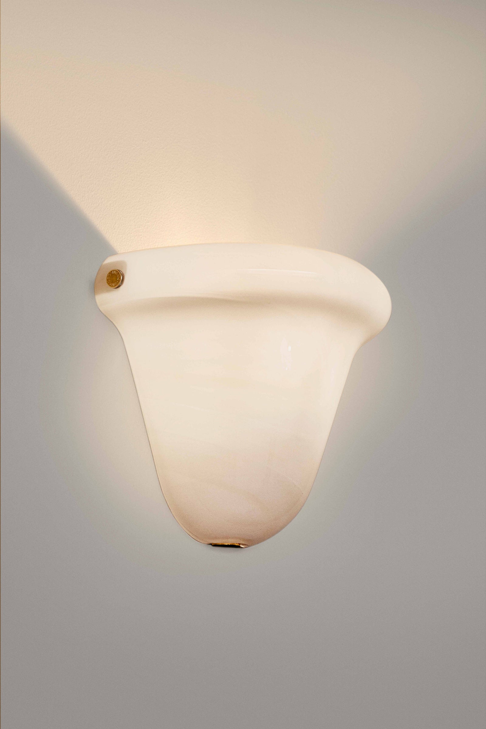 Variant Image for Textured White / Vanilla